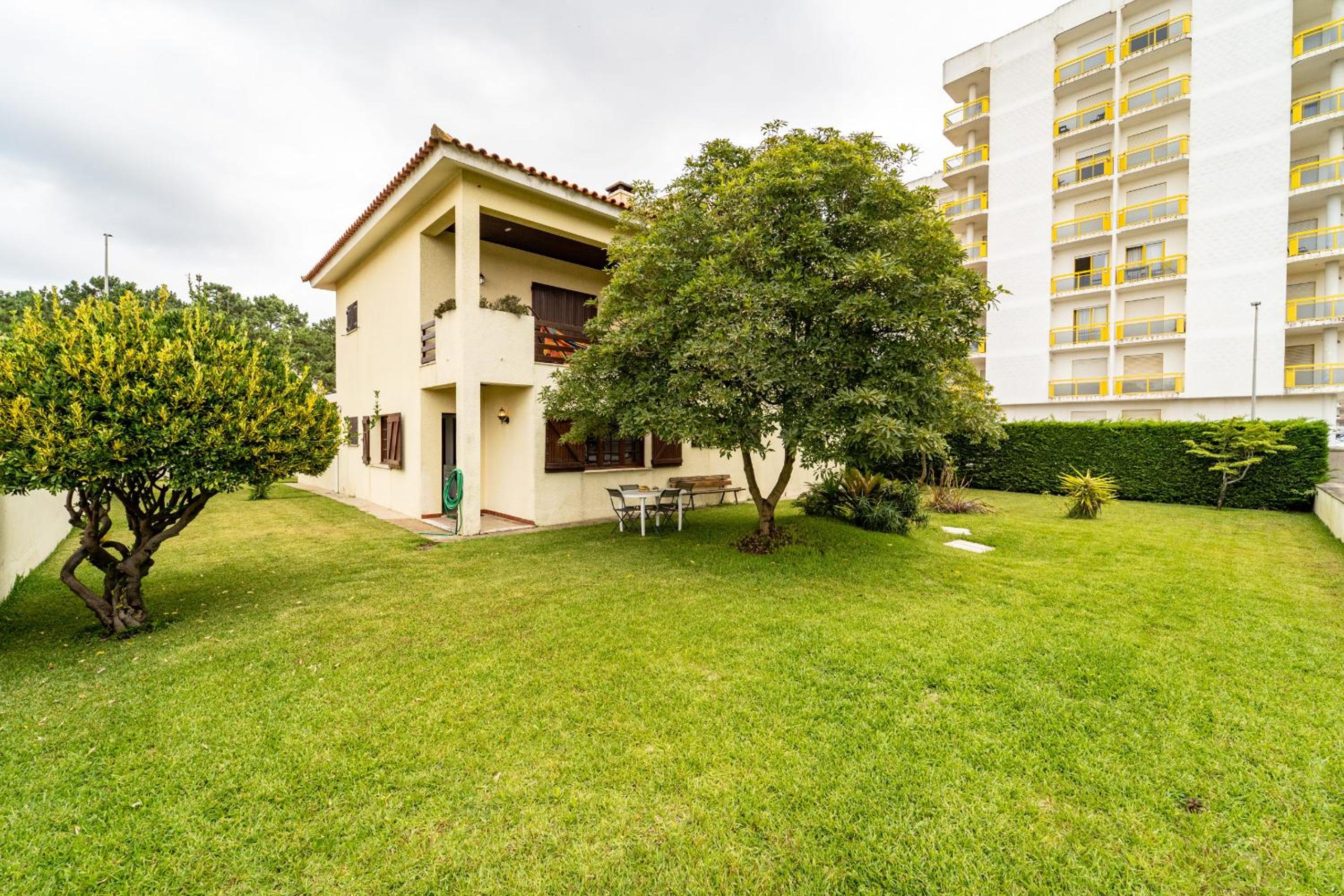 Amorosa Villa, 500m from the beach by House and People