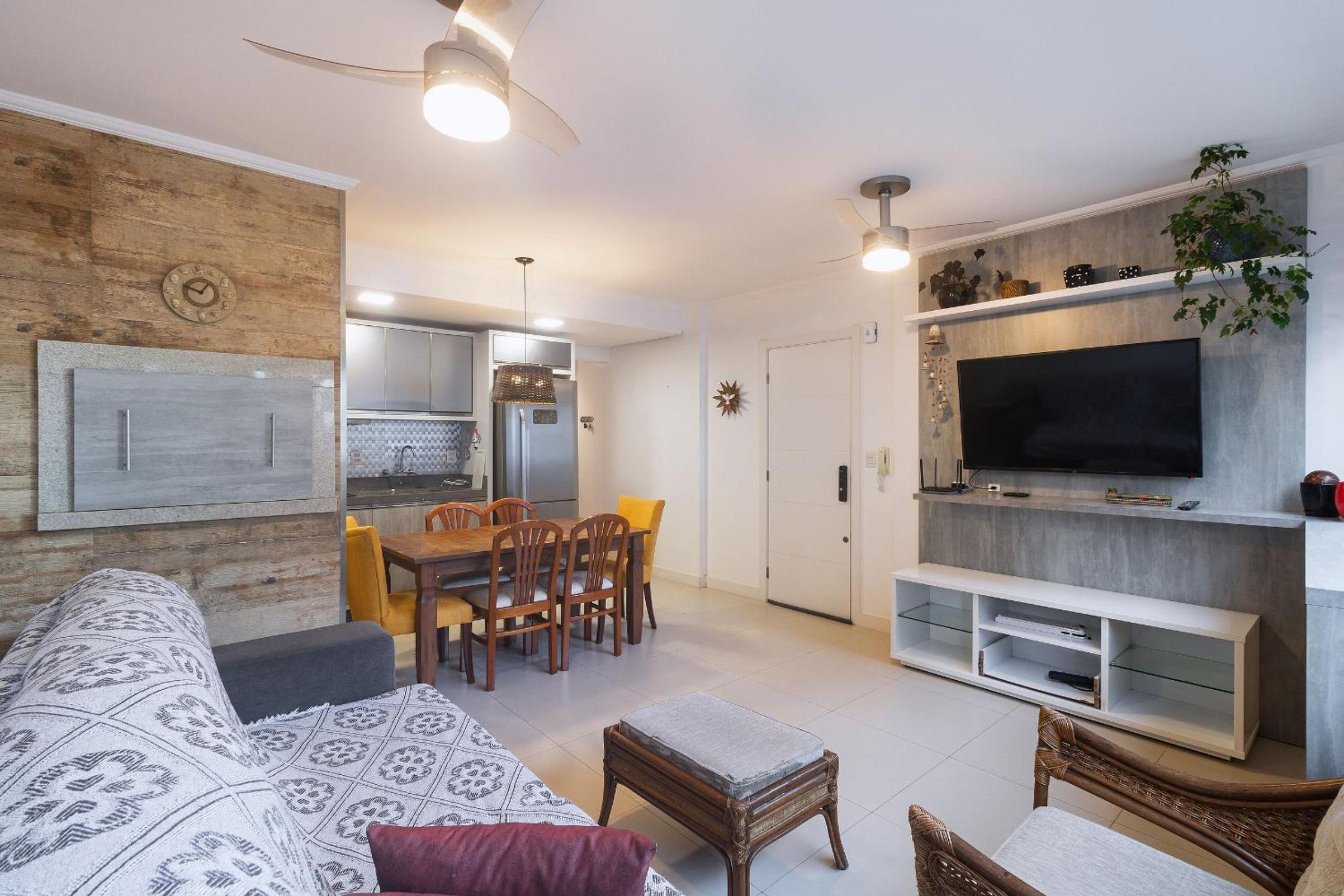 Apartment with 2 Bedrooms in the Heart of Praia Grande - Torres/RS