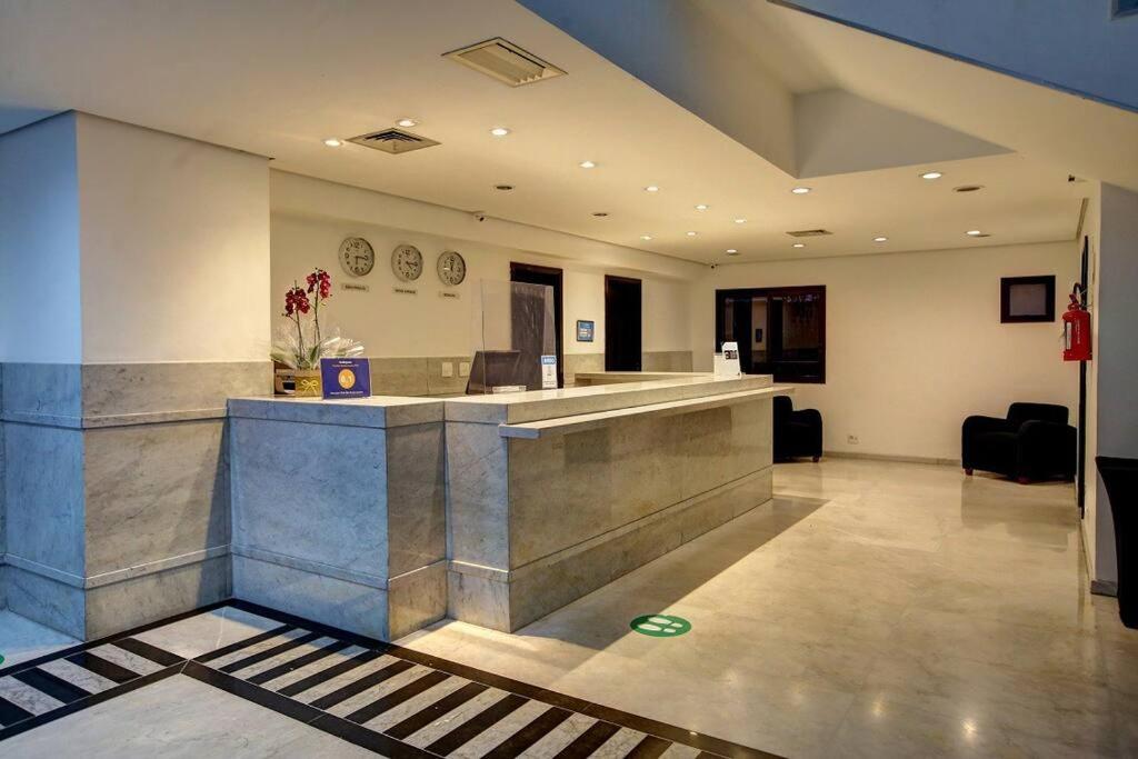 Hampton Park Jardins com Banheira Hidromassagem Luxuoso