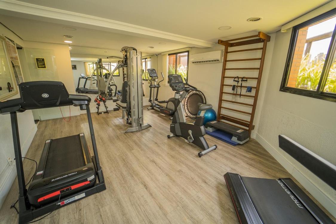 Hampton Park Jardins com Banheira Hidromassagem Luxuoso