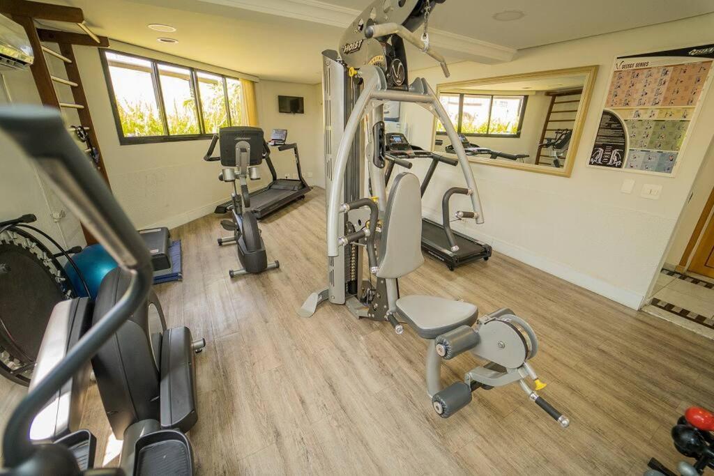 Hampton Park Jardins com Banheira Hidromassagem Luxuoso