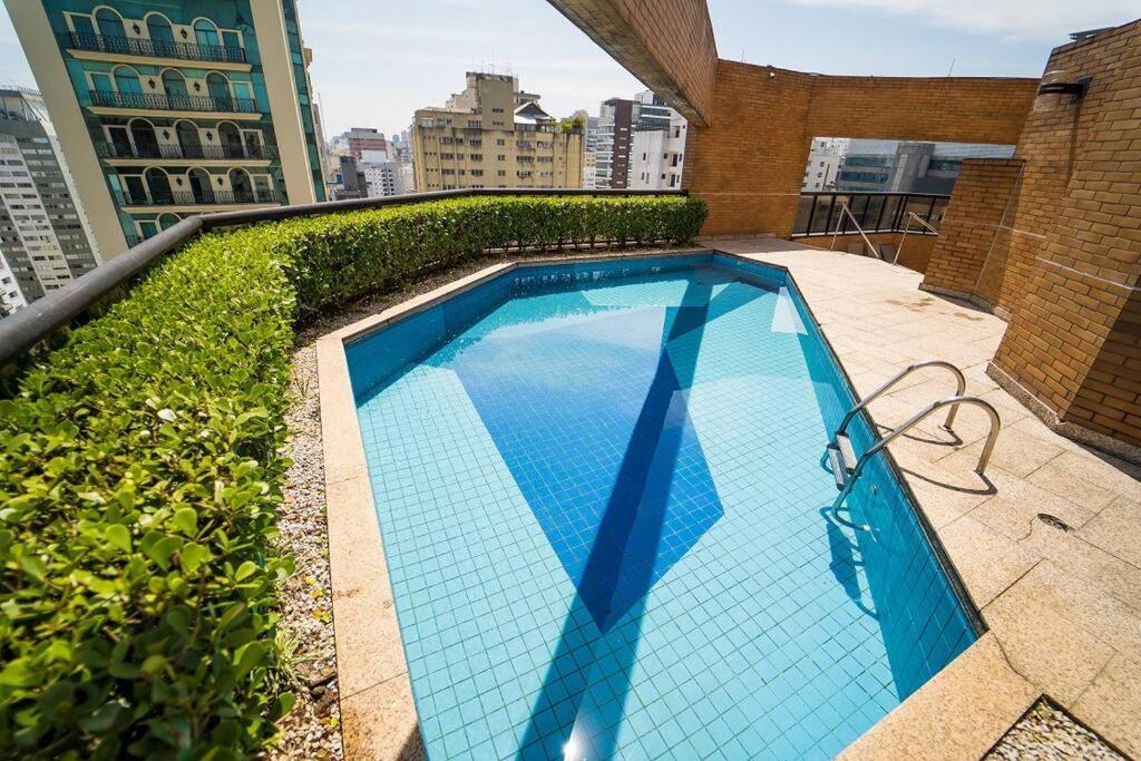Hampton Park Jardins com Banheira Hidromassagem Luxuoso