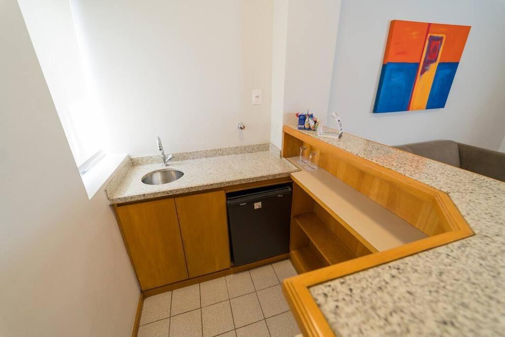 Hampton Park Jardins com Banheira Hidromassagem Luxuoso