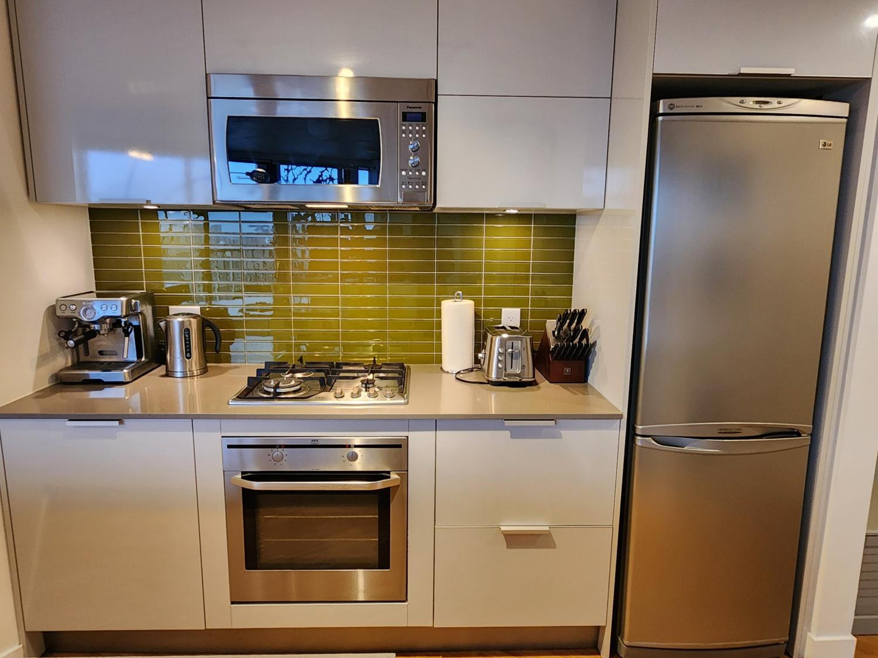 Luxury Downtown Vancouver Suite