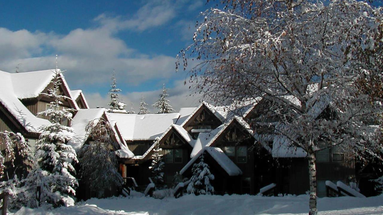 Painted Cliff 25 | Family-sized Ski-In, Ski-Out Townhome w/ Shared Hot Tub & Log Fire