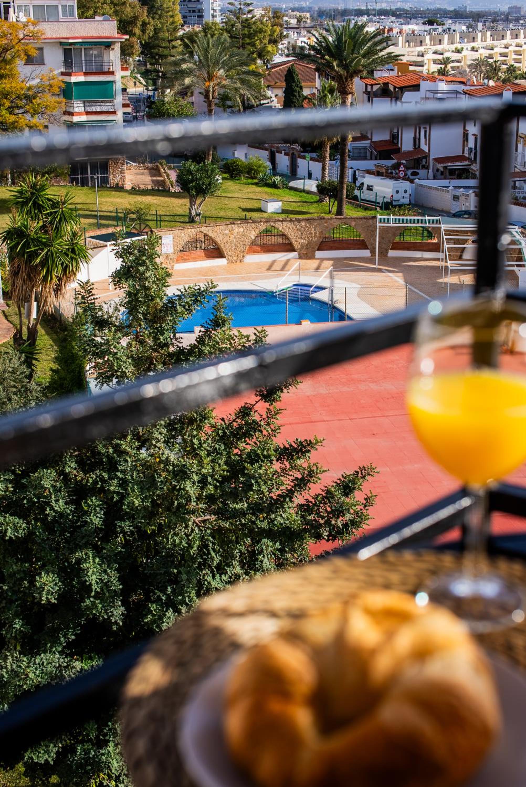 Oasis en Playamar con piscina