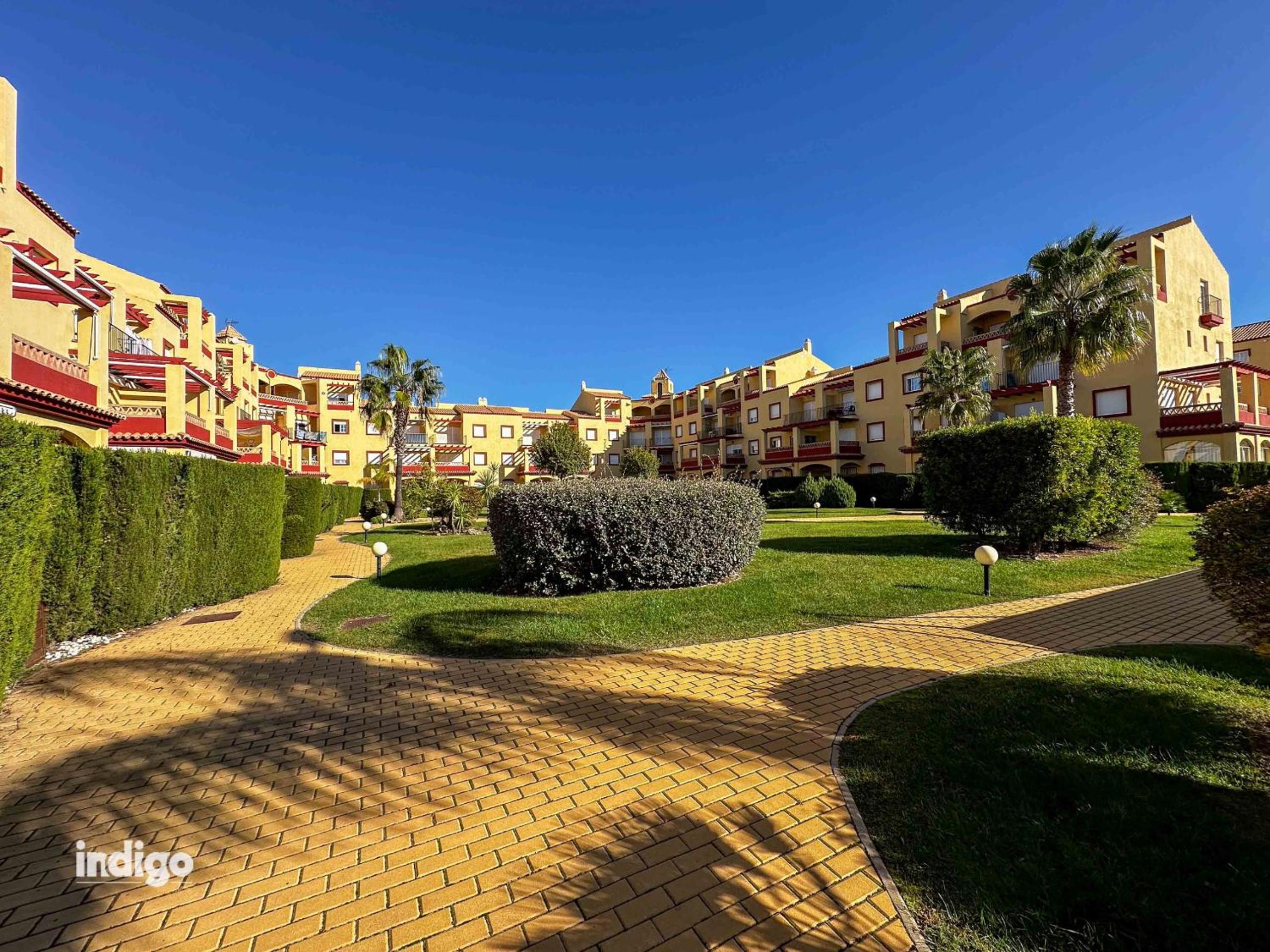 La Guardiana Bright, Modern Apartment GUA001 view 5