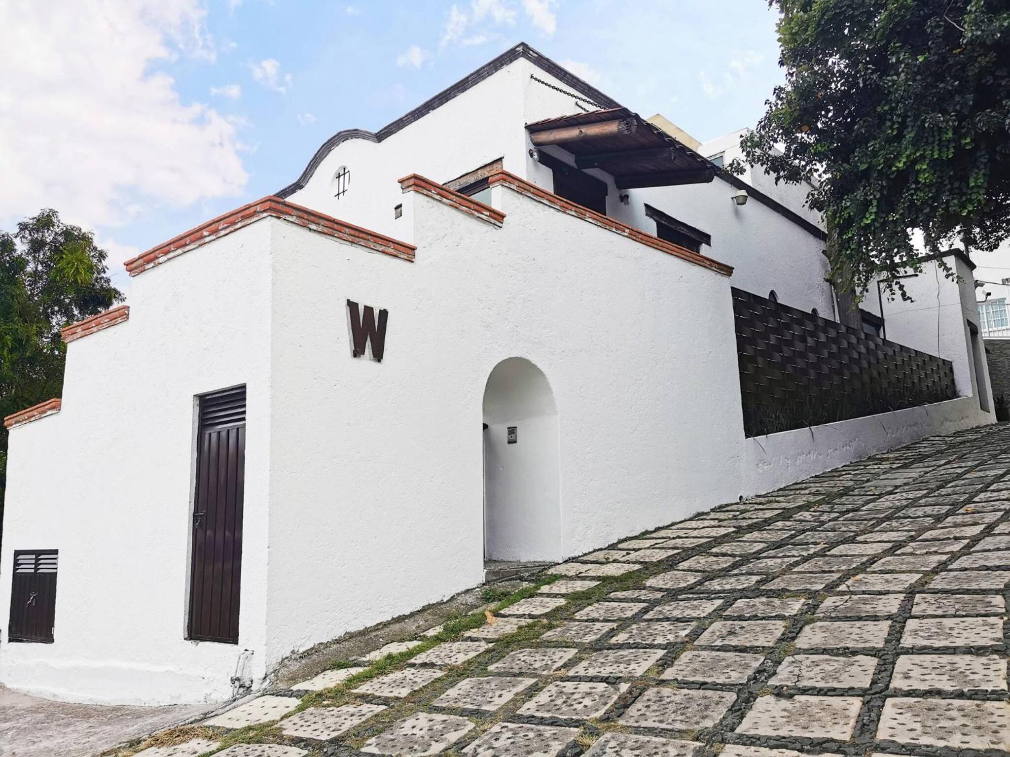 Room in Lodge - Cozy Room With Terrace — Mexico City