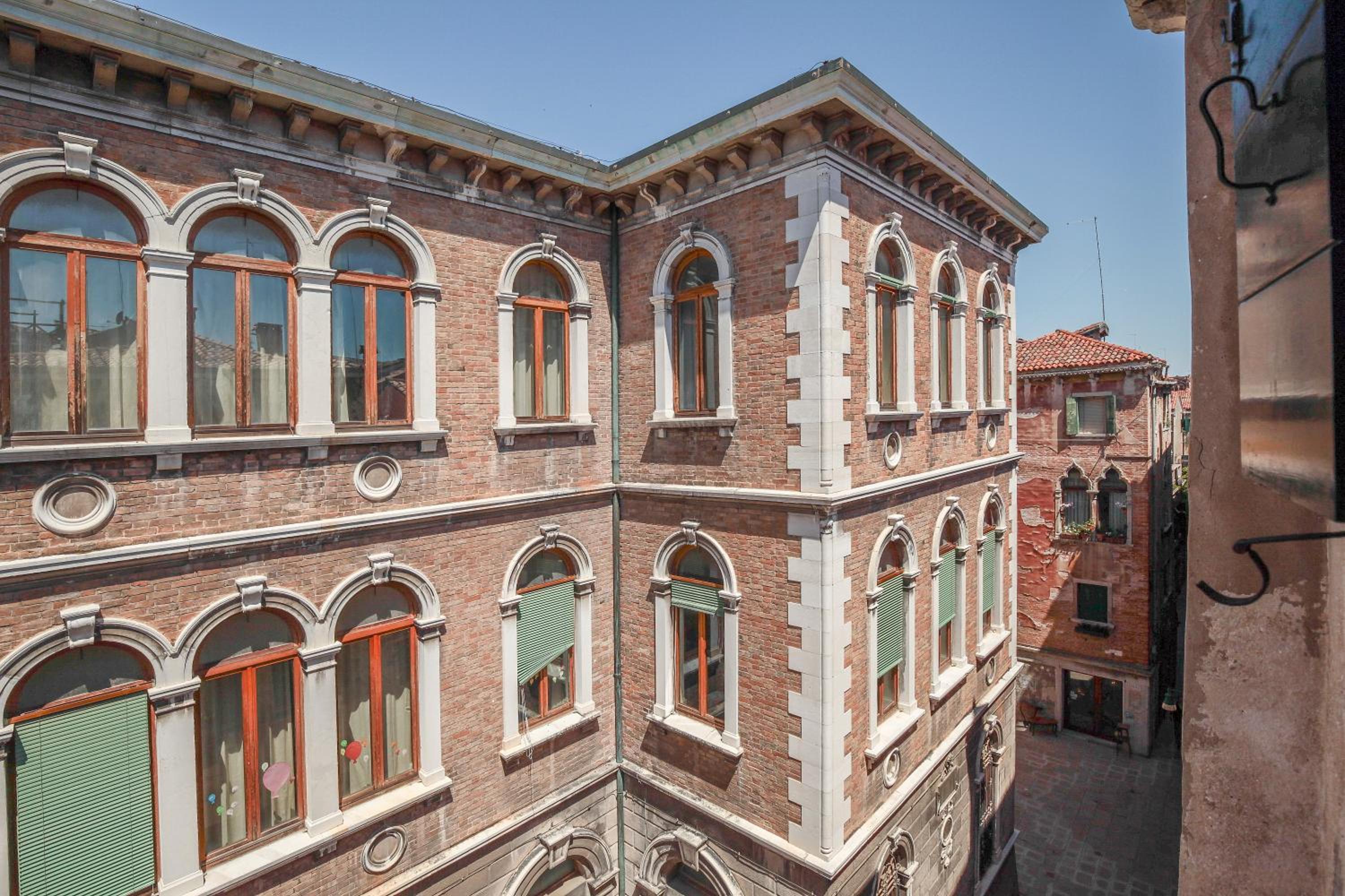 CA MODERNA 2 photo 1