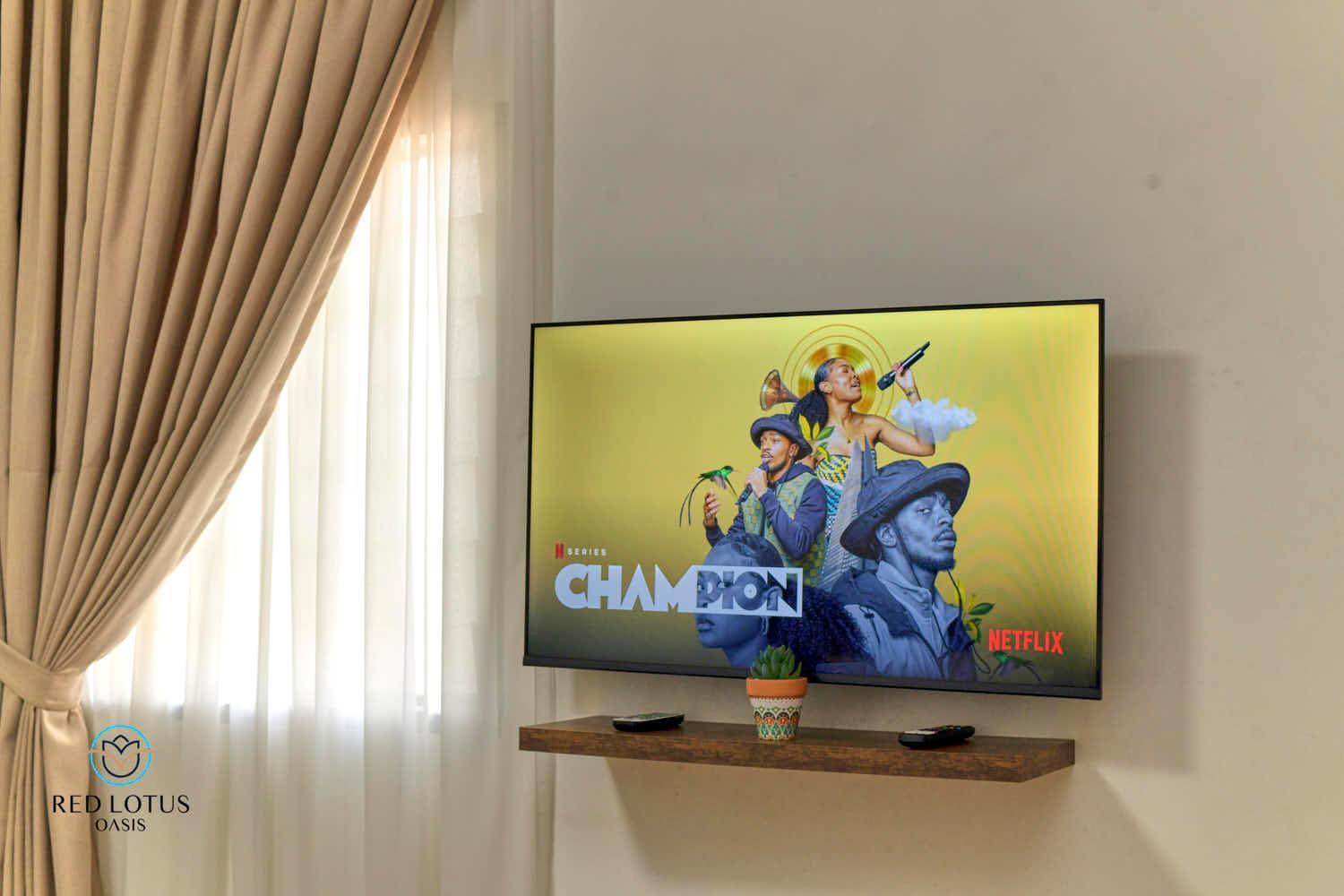 Charming Rooftop Apartments- Strong Wi-Fi & 40percent Long-stay Disc
