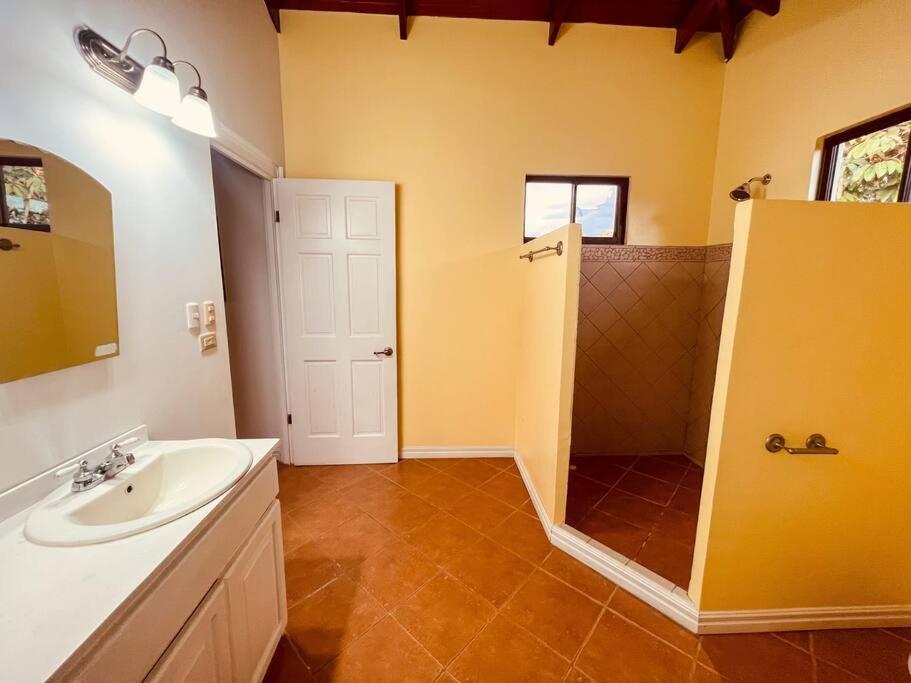 Casa Papaya