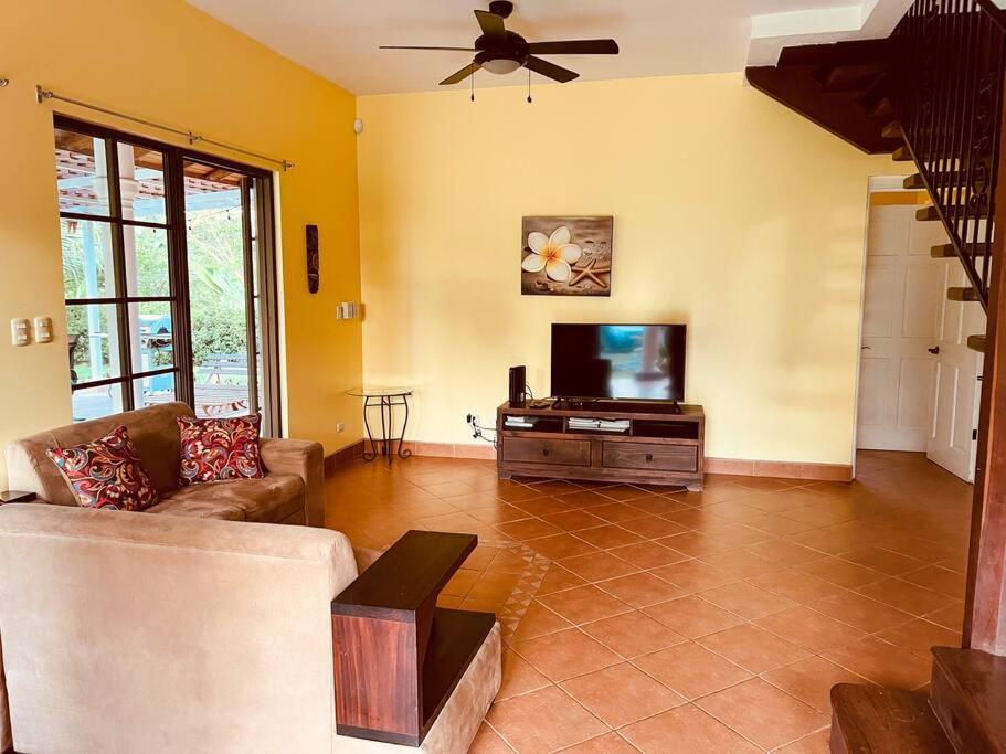 Casa Papaya