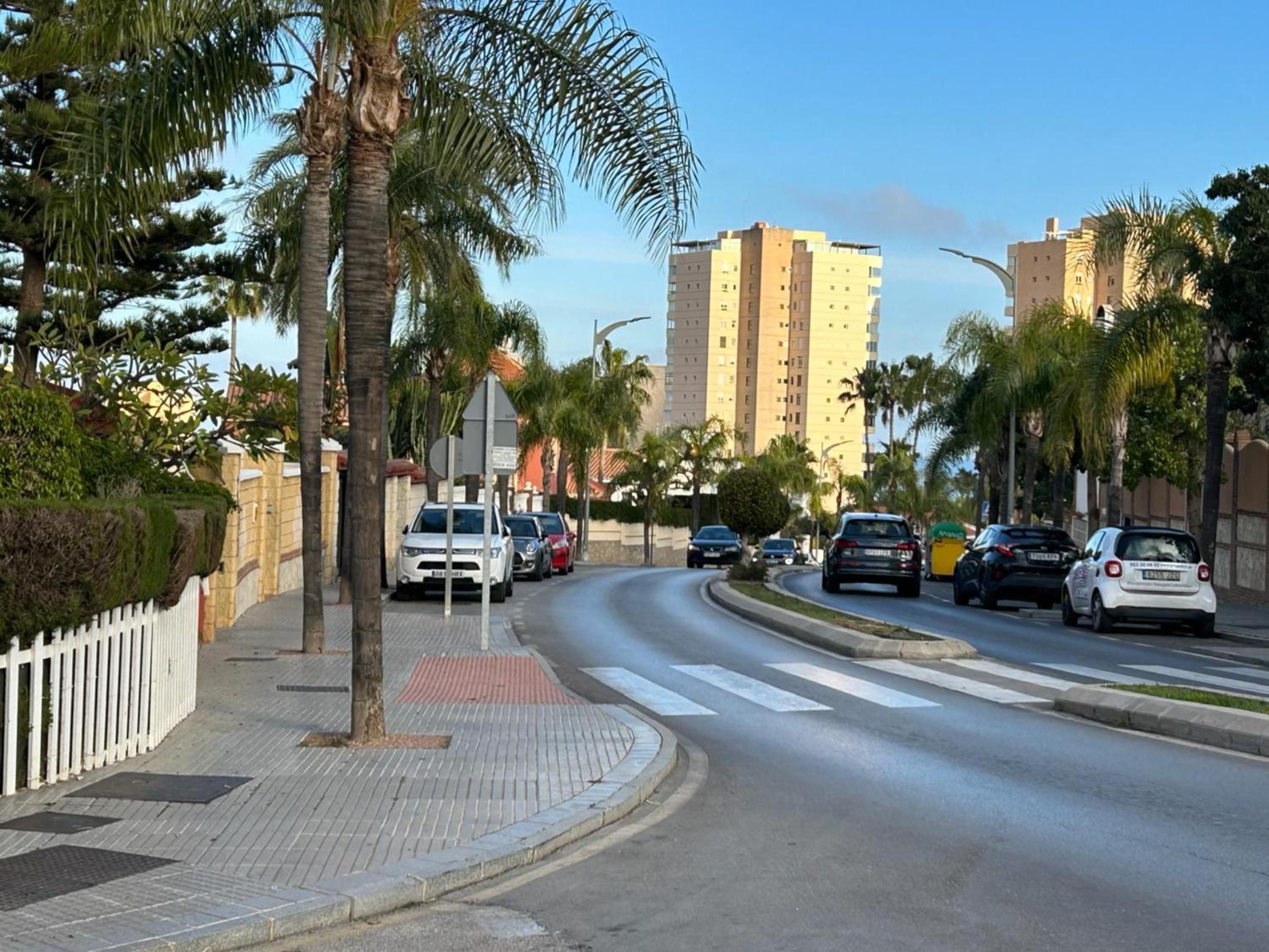 Oasis en Playamar con piscina