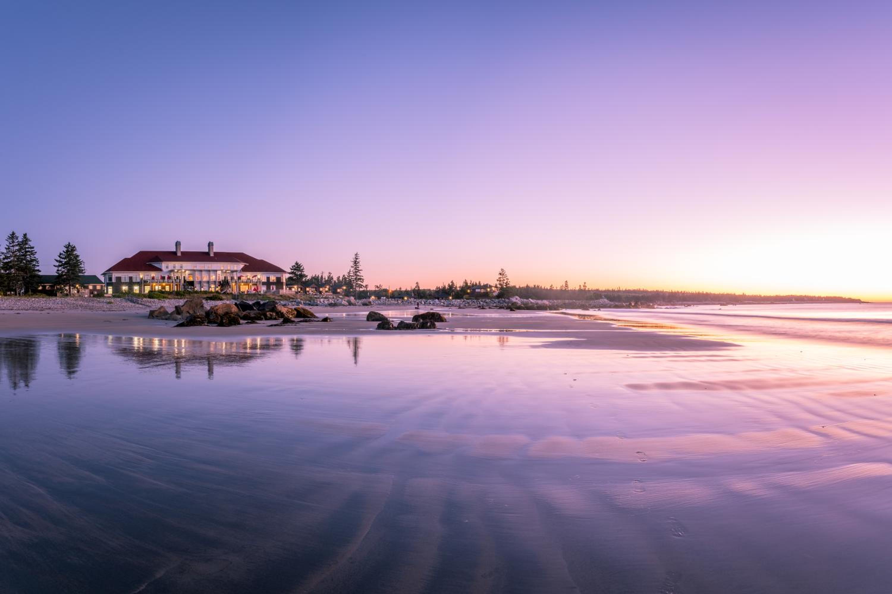 Hotel White Point Beach Resort