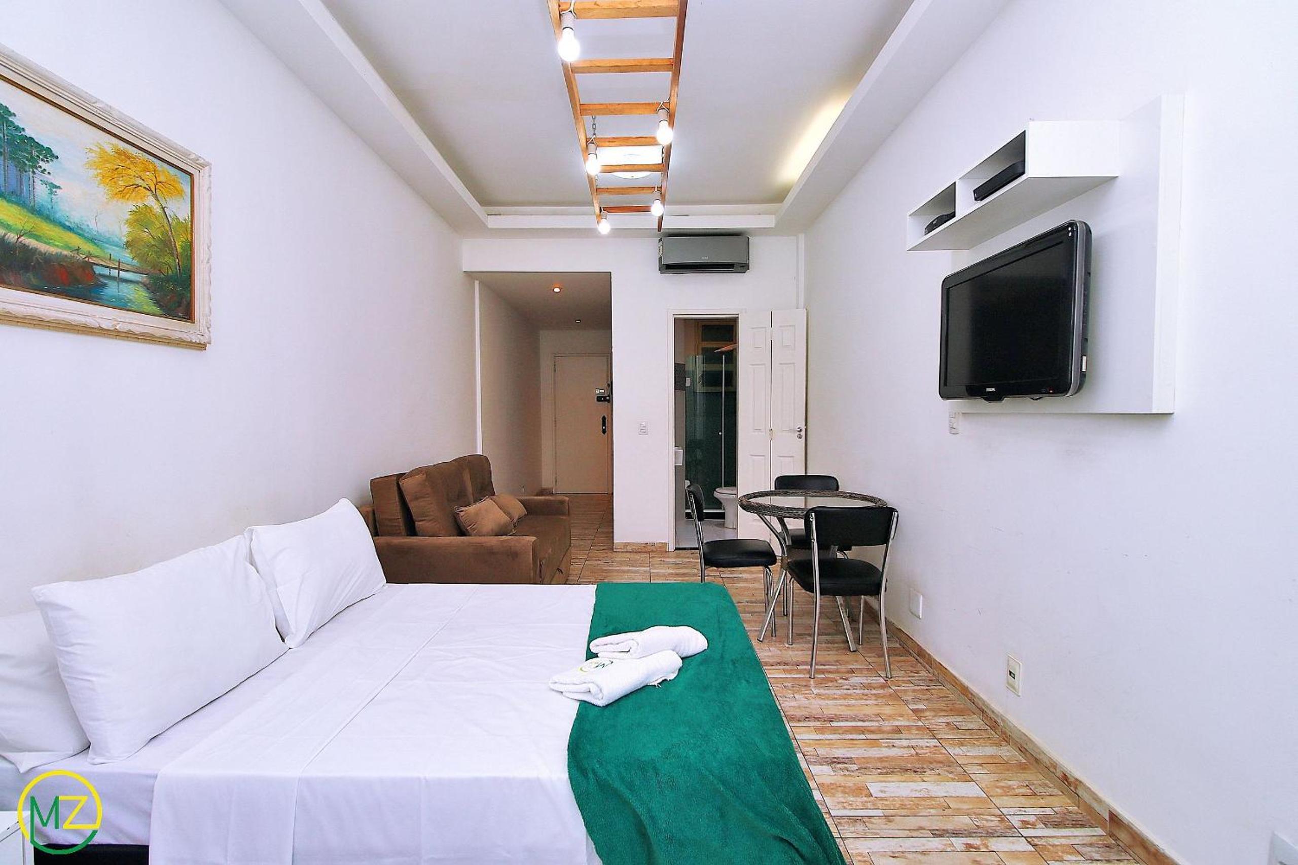 Studio for 4 people with sea view in Copacabana