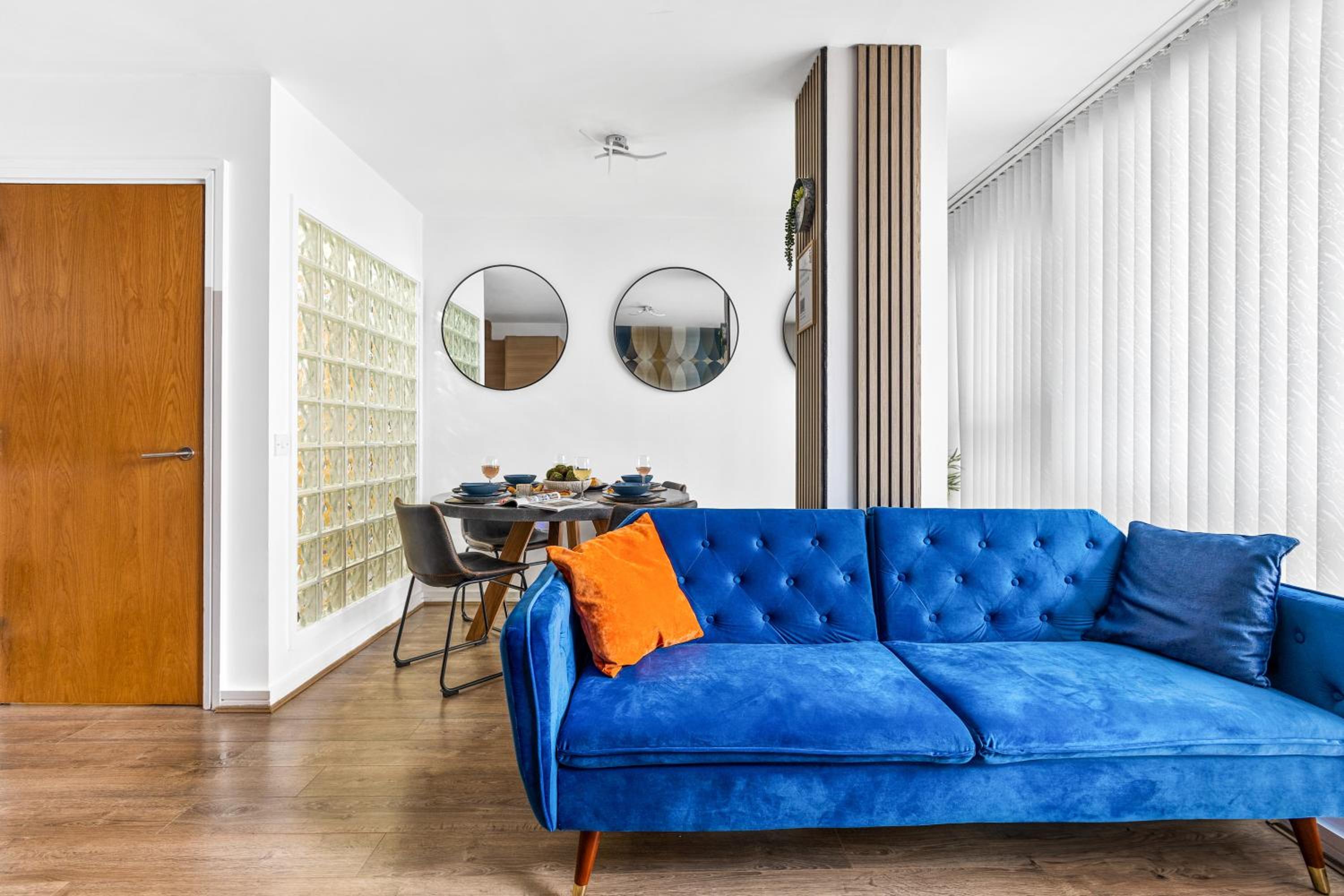 Bullring Lux Suite, New Street Free Netflix - Free Secure Parking- Sleeps 6 view 5