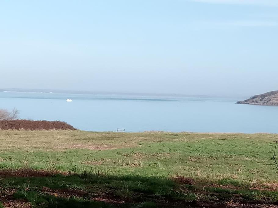 Idyllic mobile home in beautiful surroundings view 3