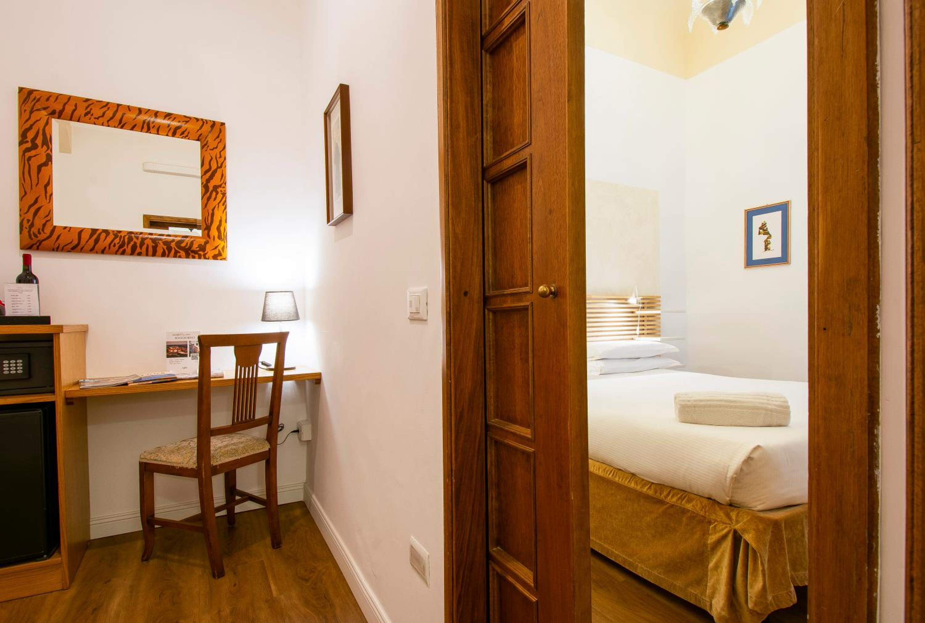 N4U Guest House Florence