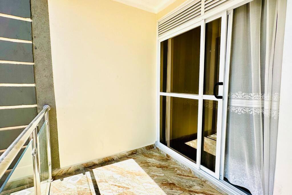 Naalya Estate High End Luxury 1BR Apartment view 3