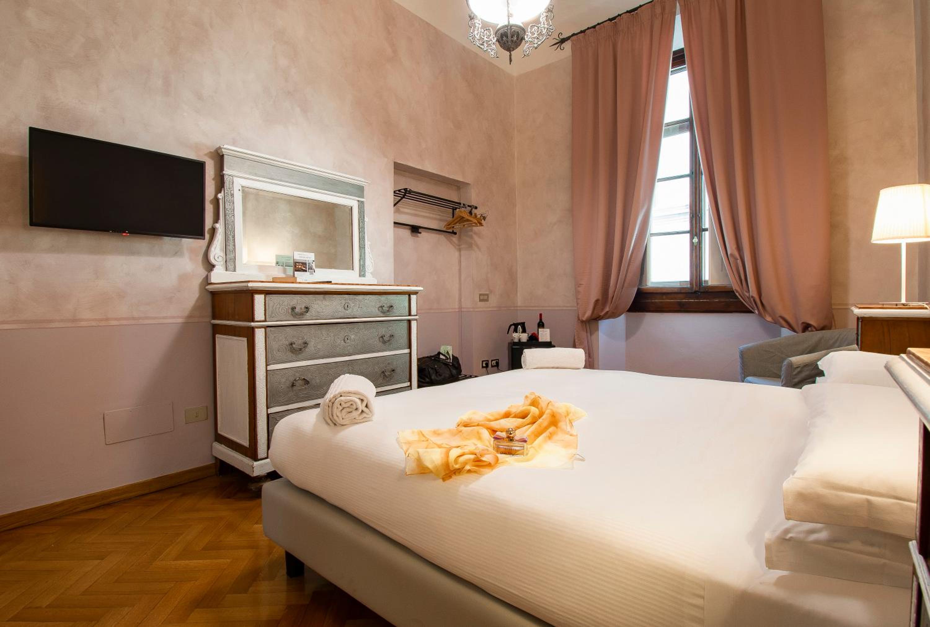N4U Guest House Florence