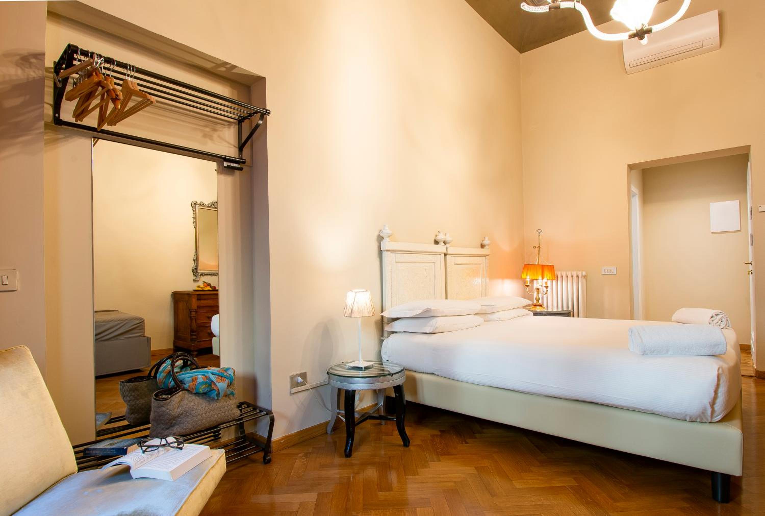 N4U Guest House Florence