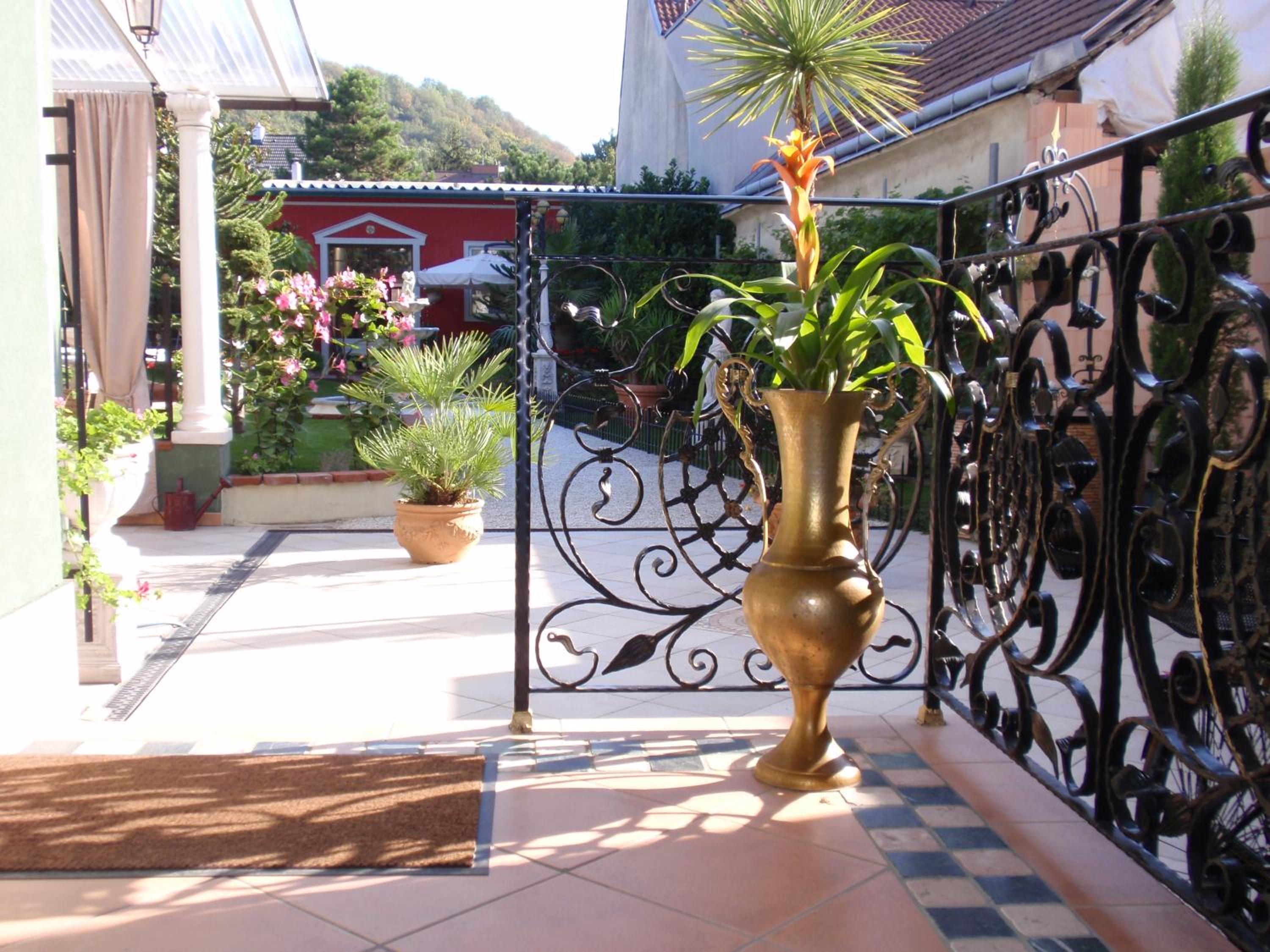 Villa-Angelina