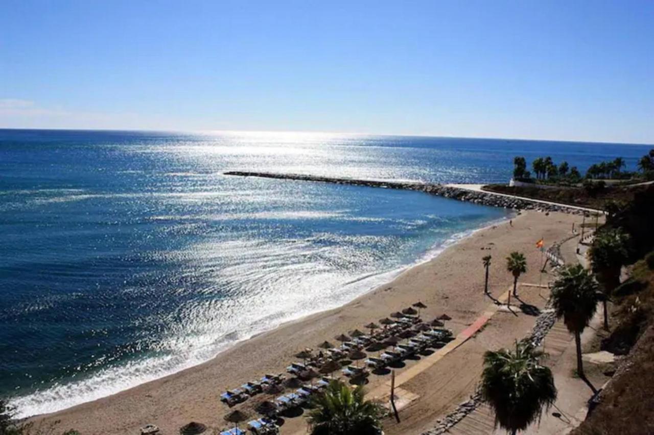 Beachfront Complex El Coloso views,pools,parking Benalmadena Costa