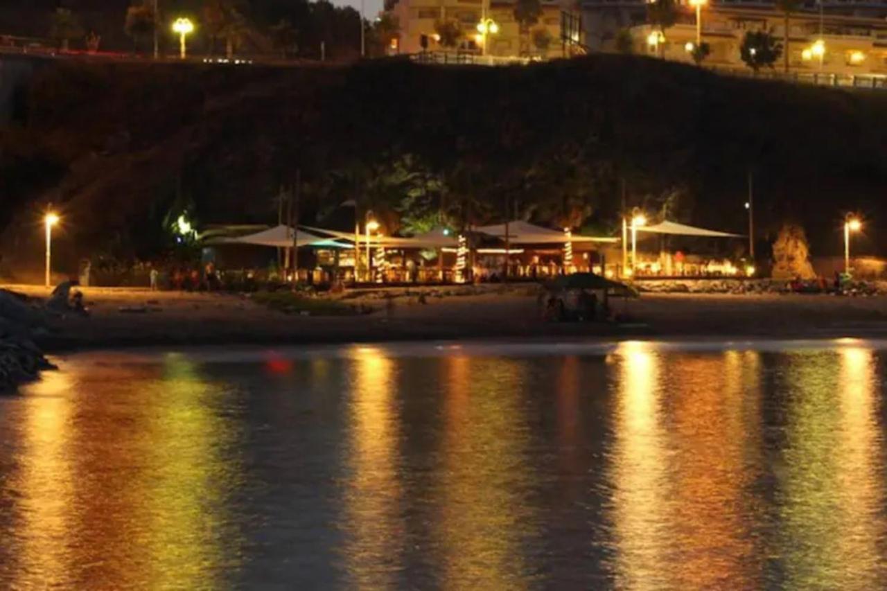 Beachfront Complex El Coloso views,pools,parking Benalmadena Costa