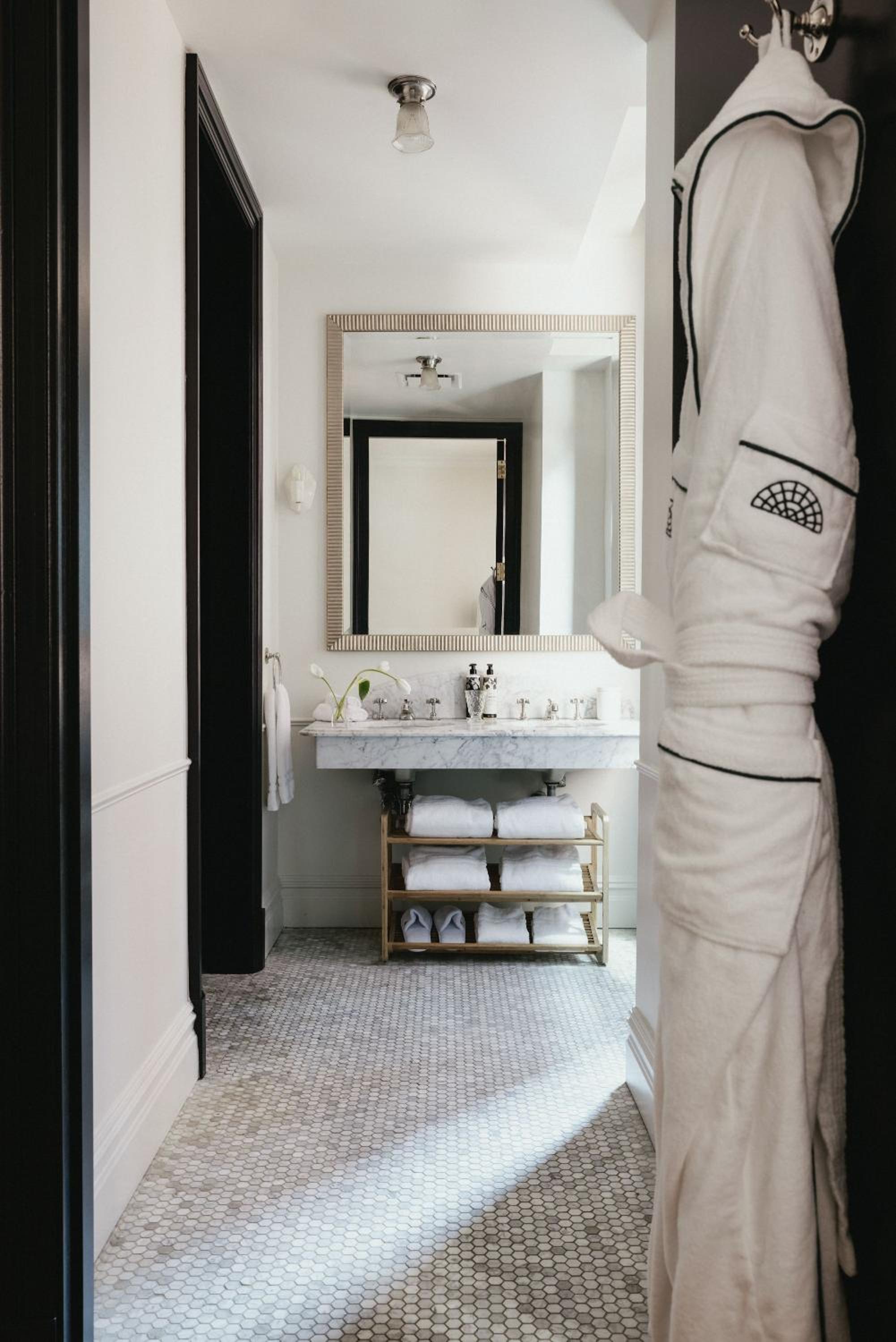 Nomad Design House 25