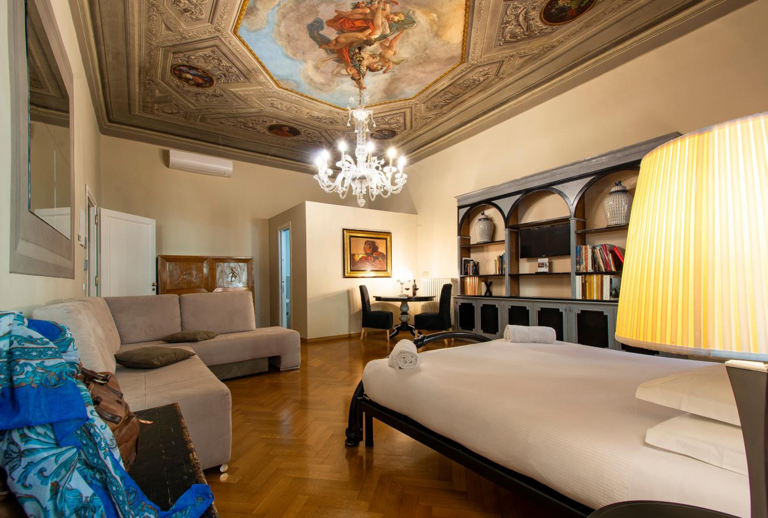 N4U Guest House Florence