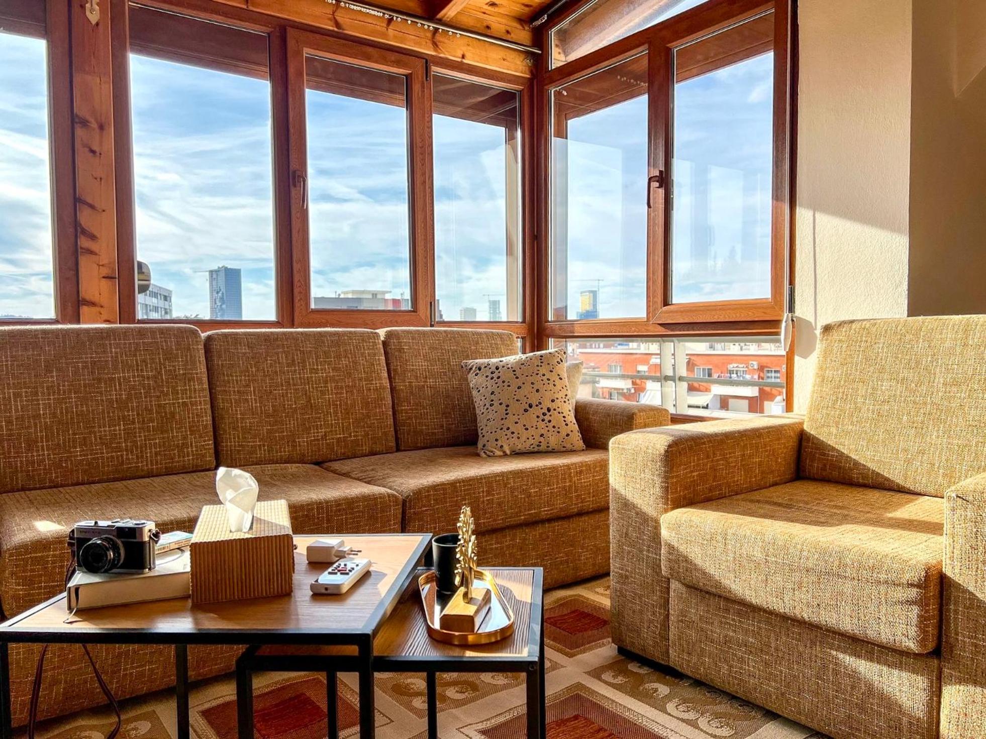 SkyView Oasis Premium Apartment