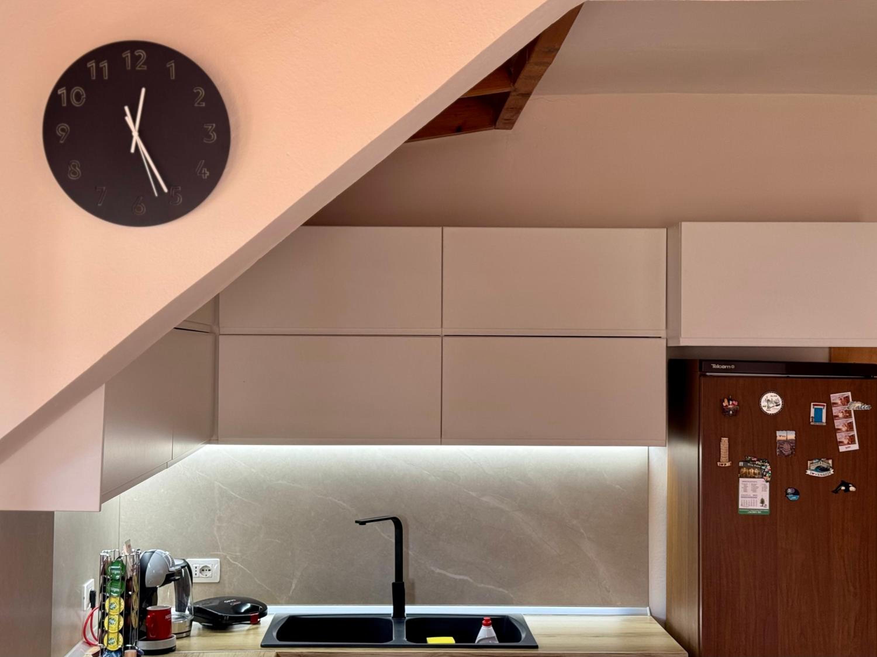 SkyView Oasis Premium Apartment