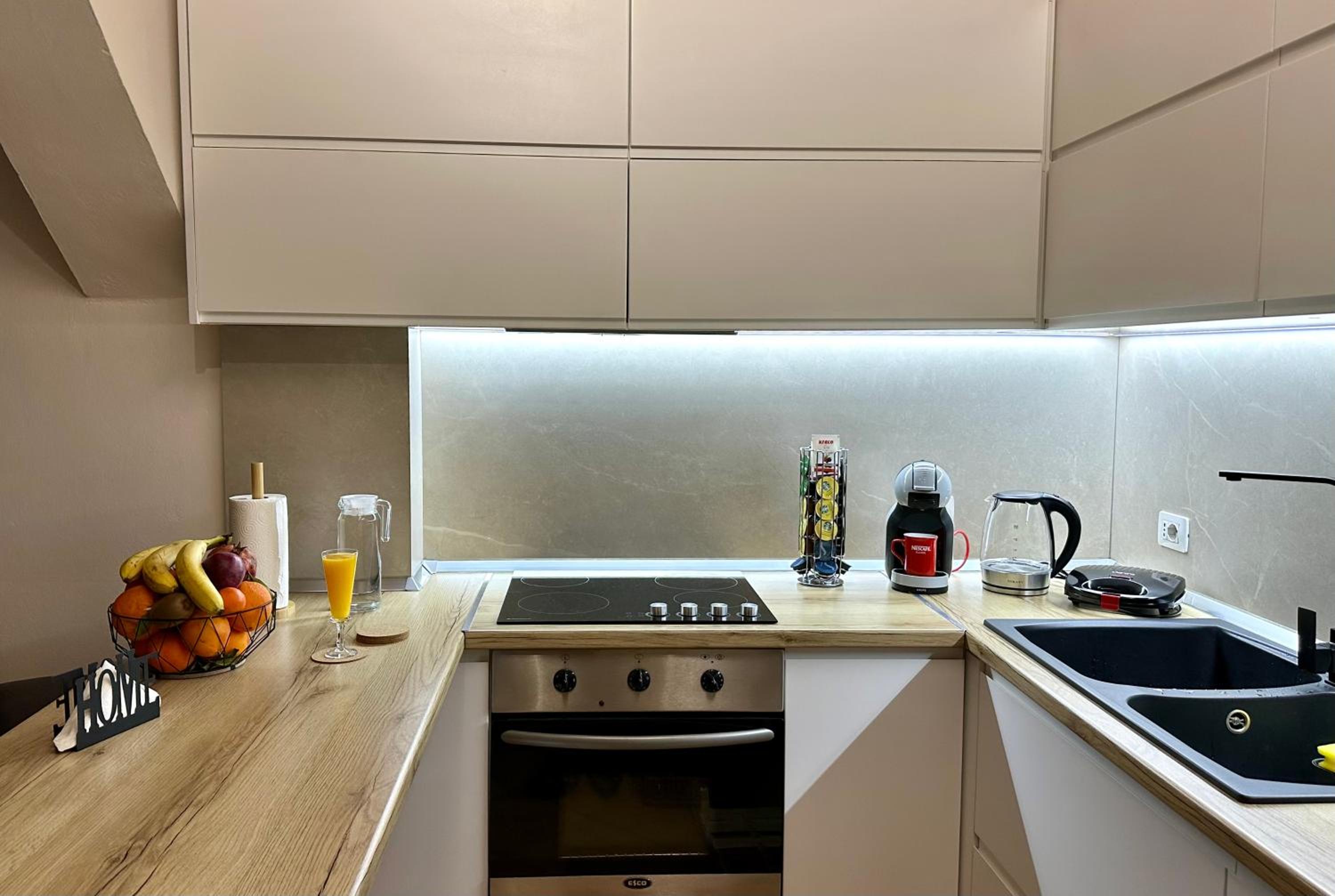 SkyView Oasis Premium Apartment