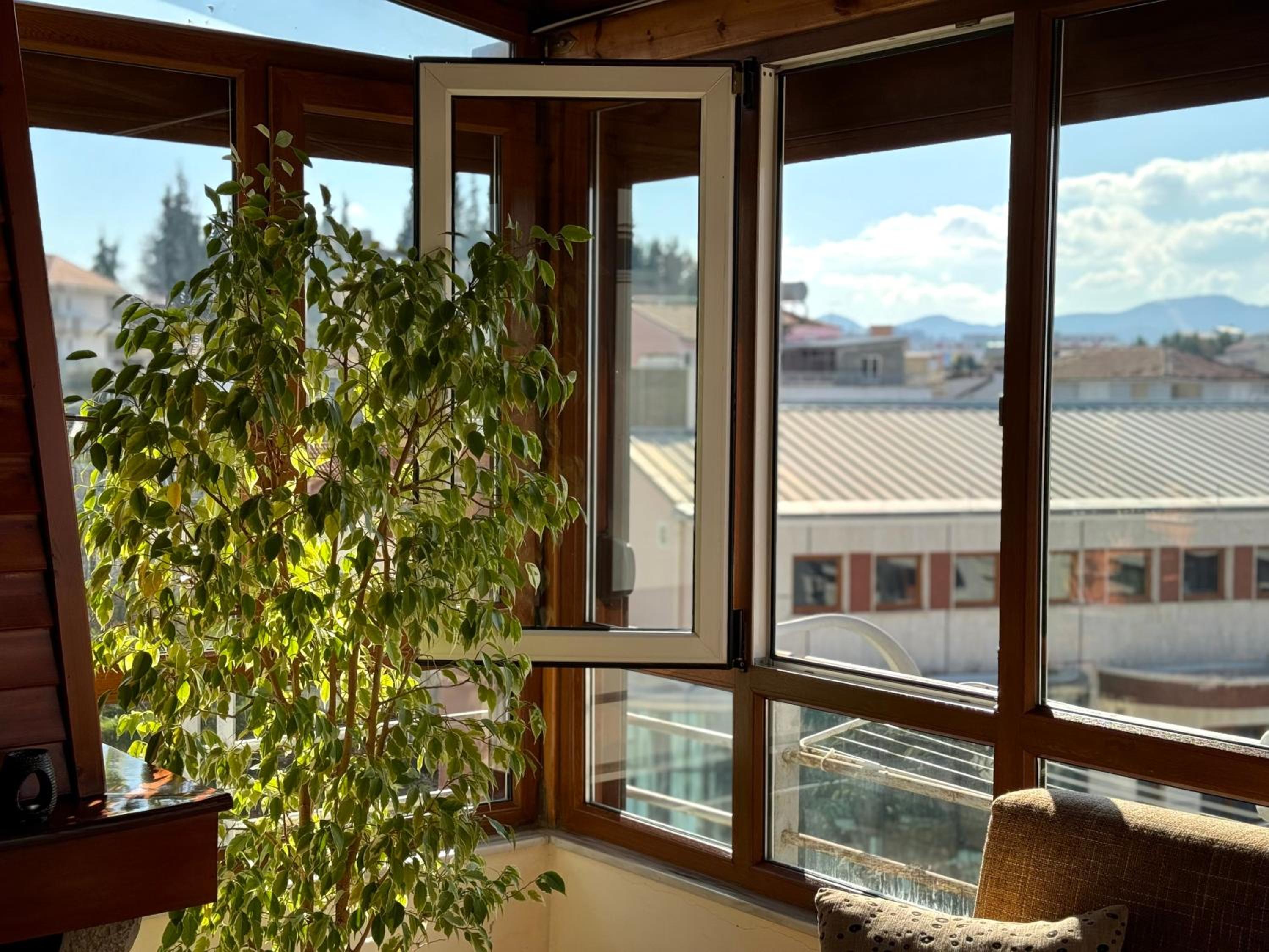 SkyView Oasis Premium Apartment