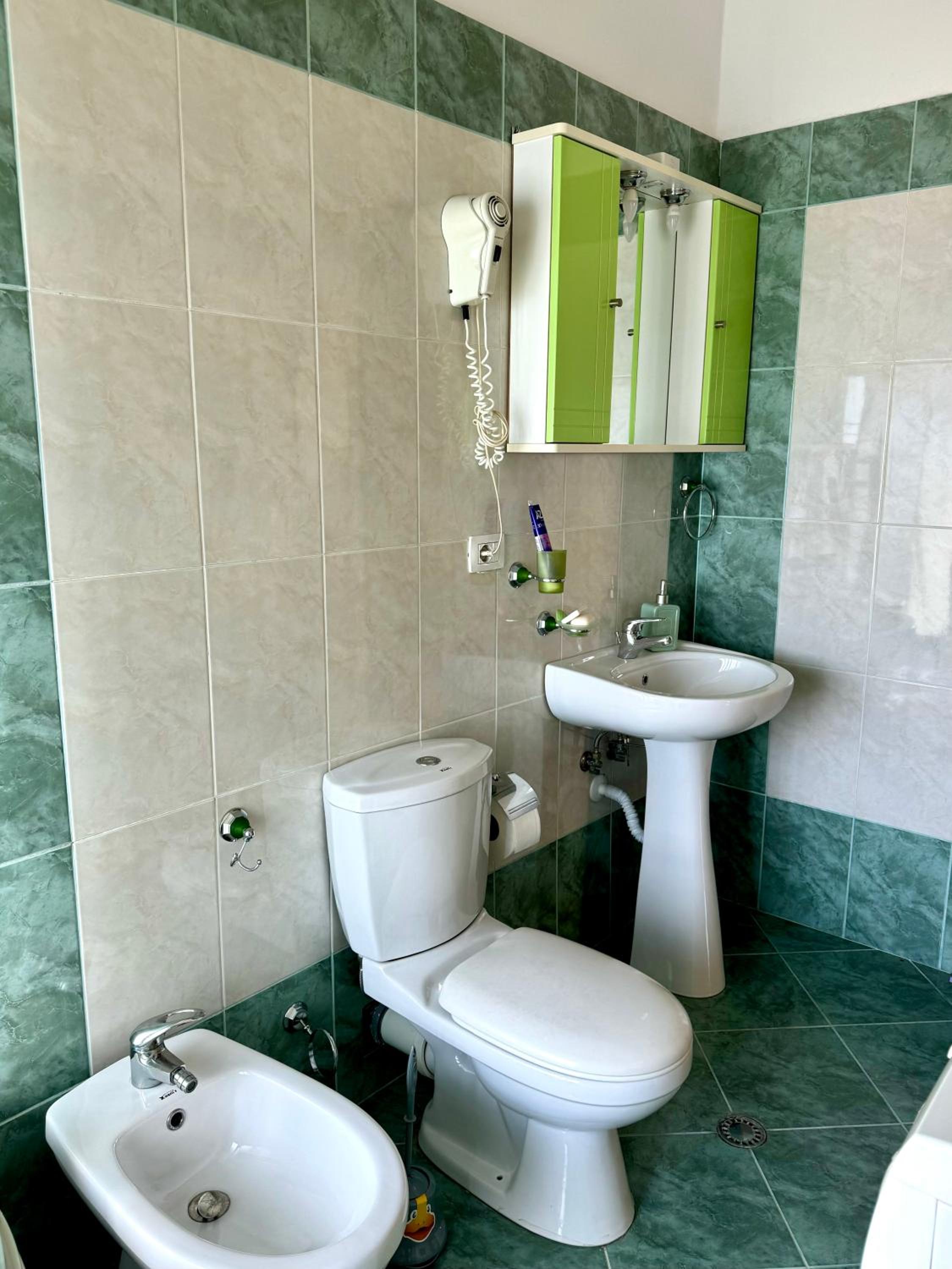 SkyView Oasis Premium Apartment