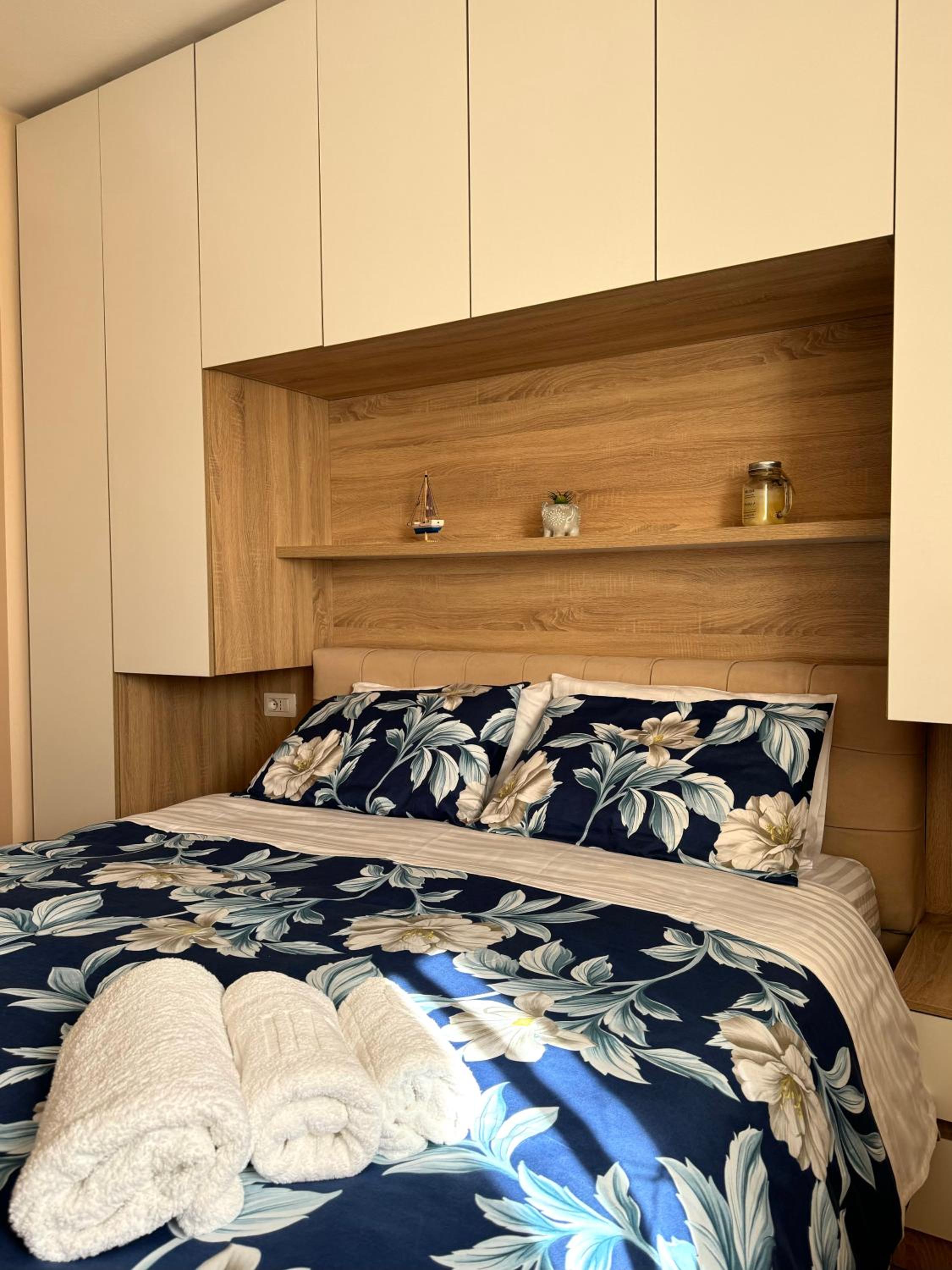 SkyView Oasis Premium Apartment
