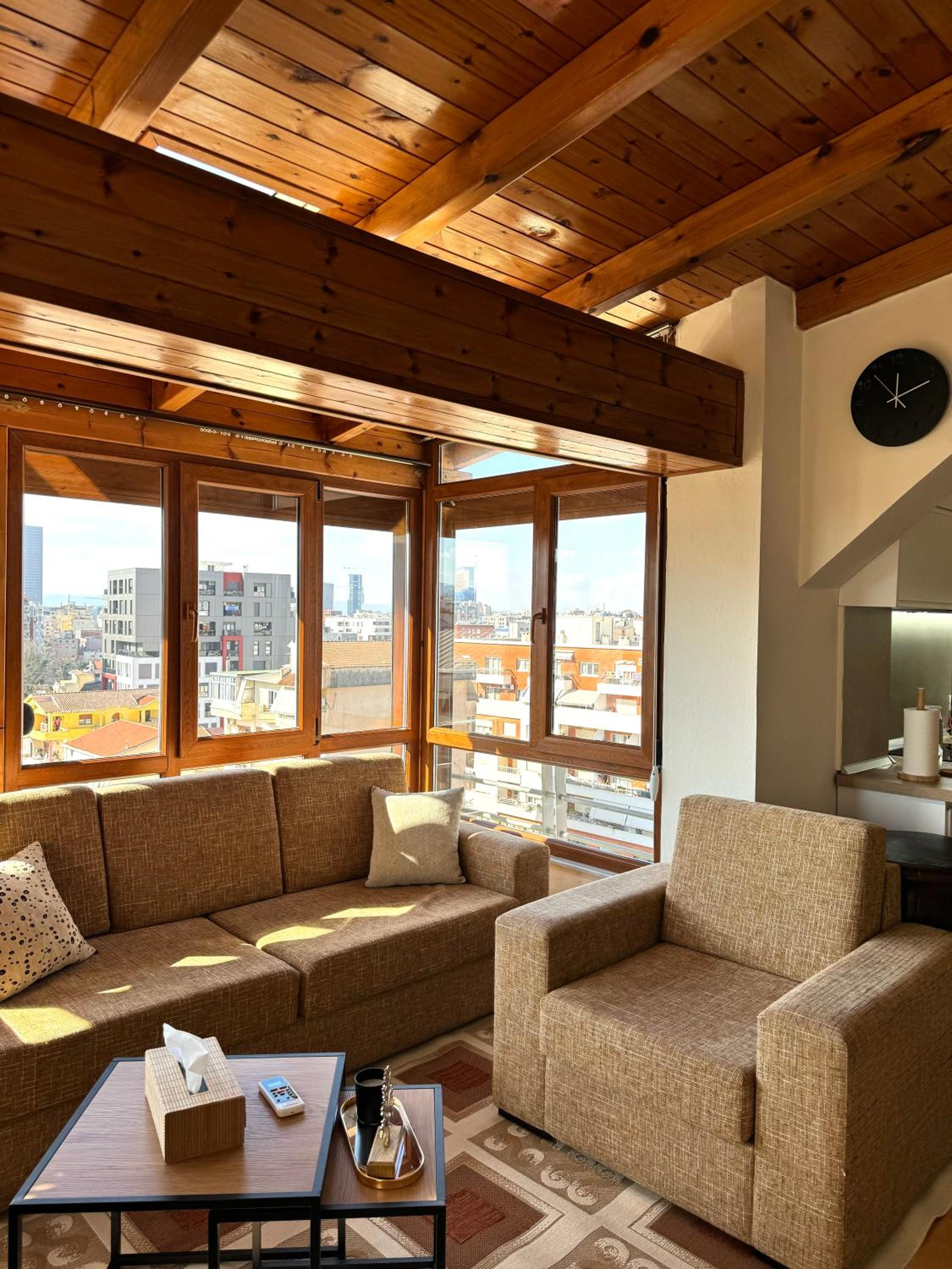 SkyView Oasis Premium Apartment