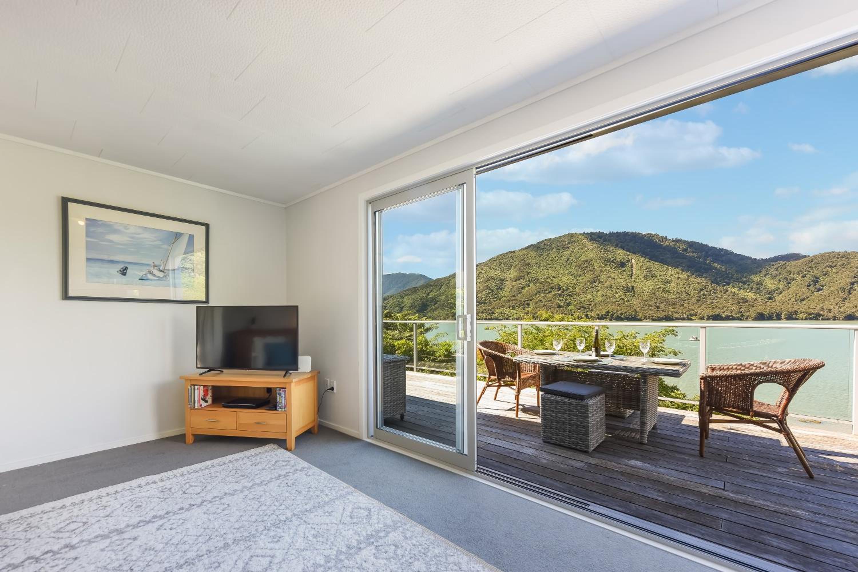 Bela Vista - Marlborough Holiday Home view 4