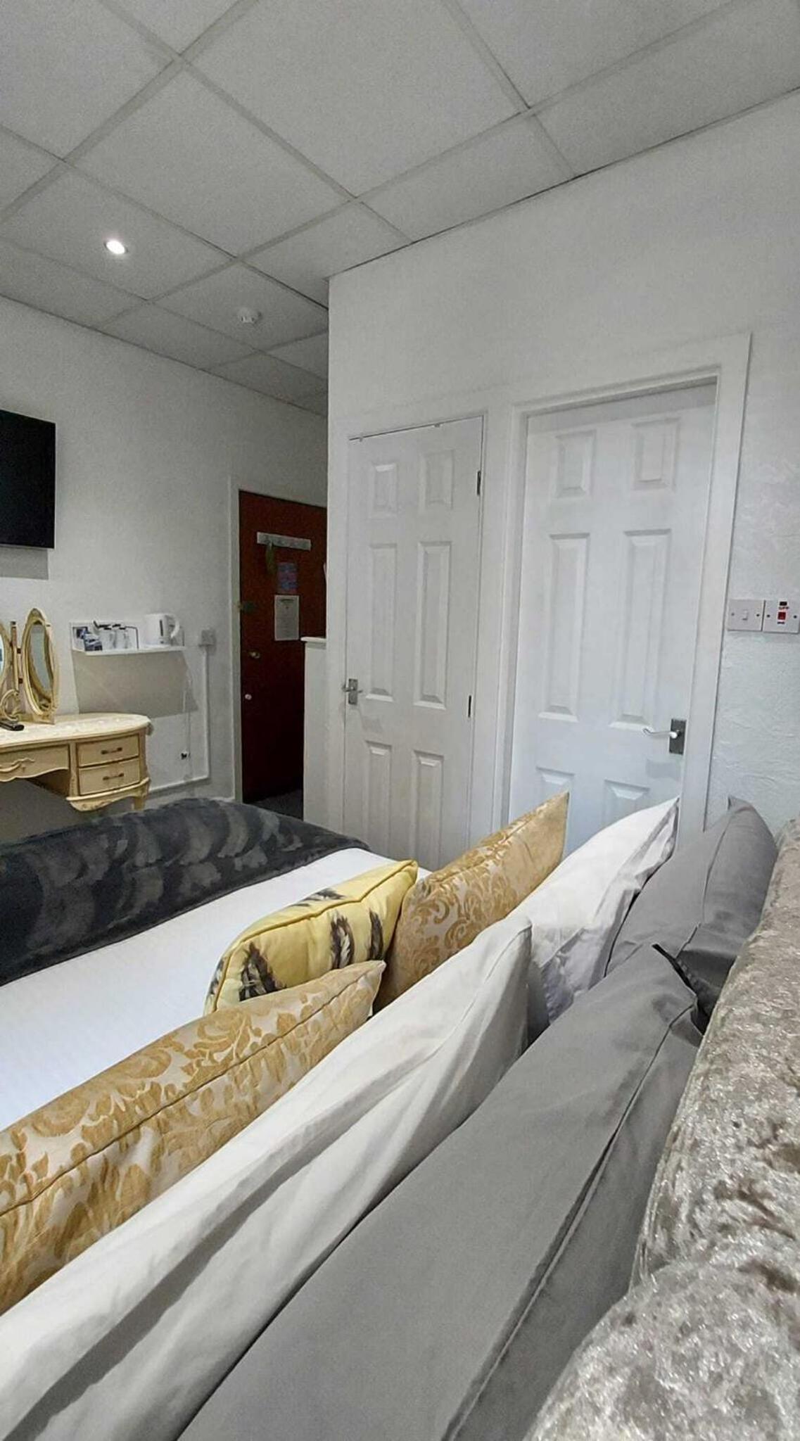 Rock Dene Hotel
