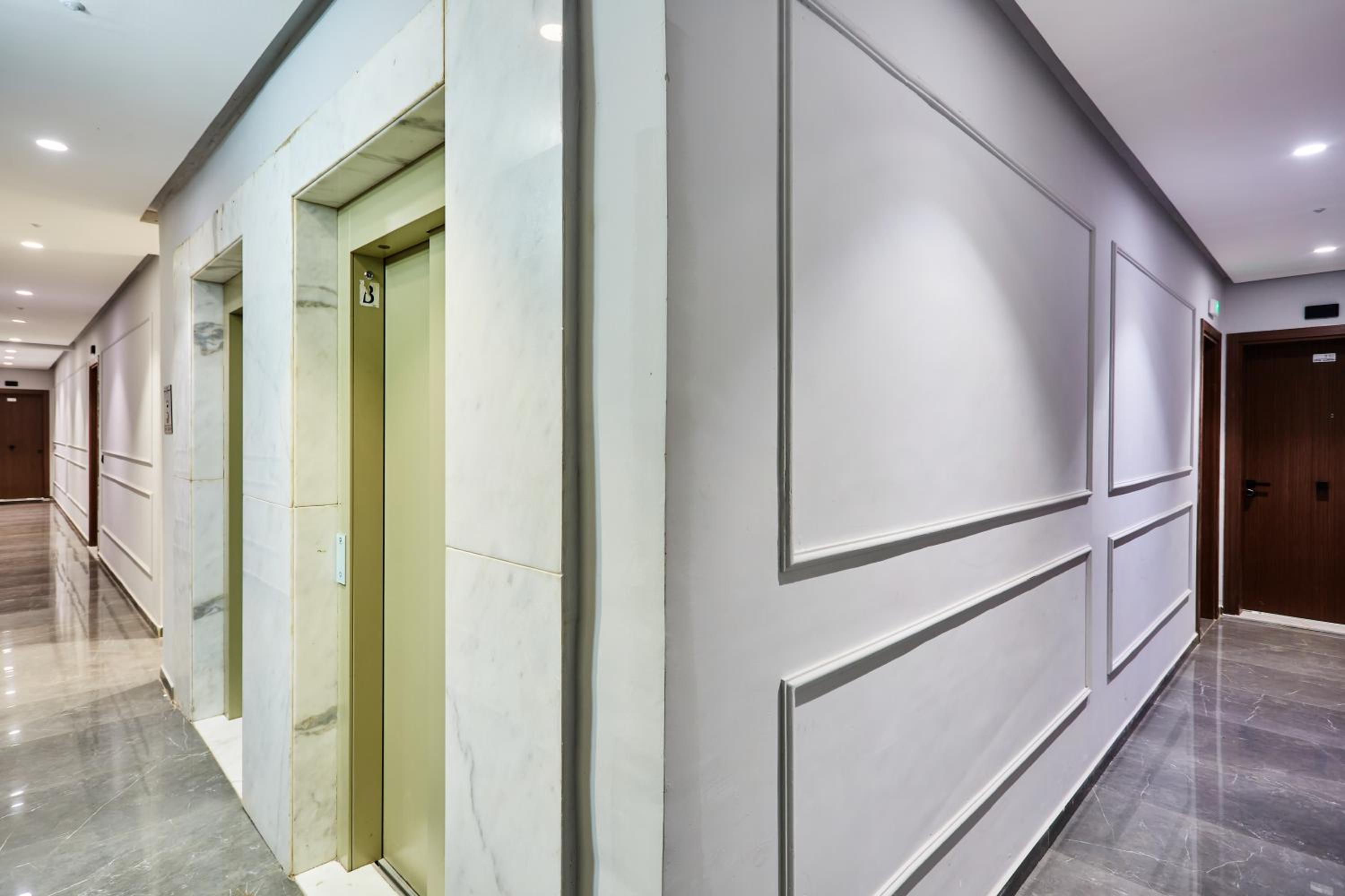 Sleek and Modern 2-Bed Unit in Downtown Casa view 5
