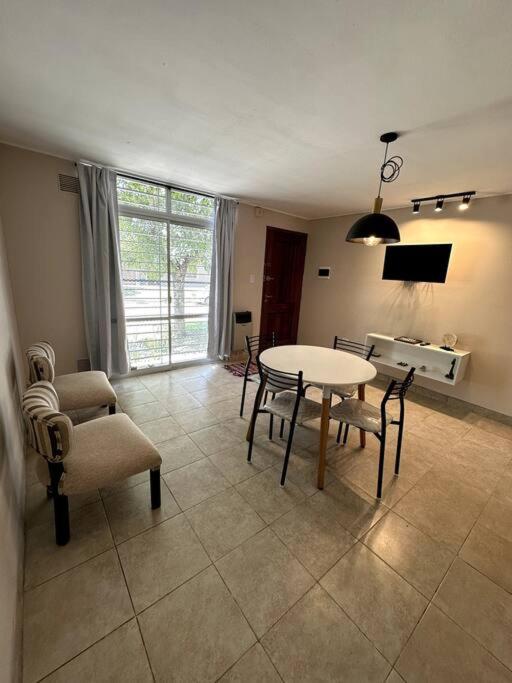 Casita en tranquilo barrio residencial
