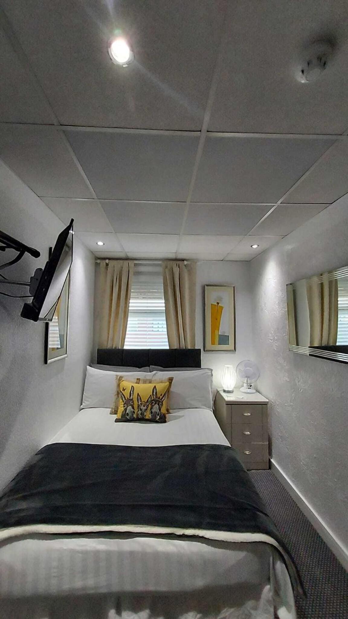 Rock Dene Hotel