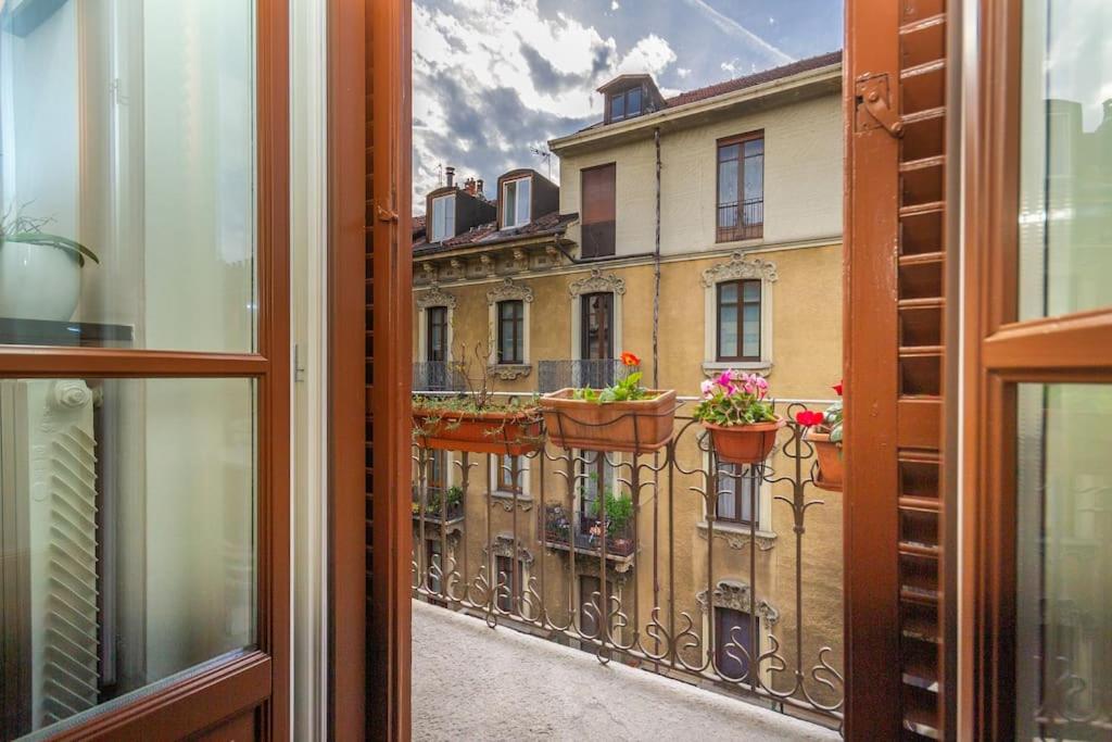 Sweet Oleandra - Central Turin view 3