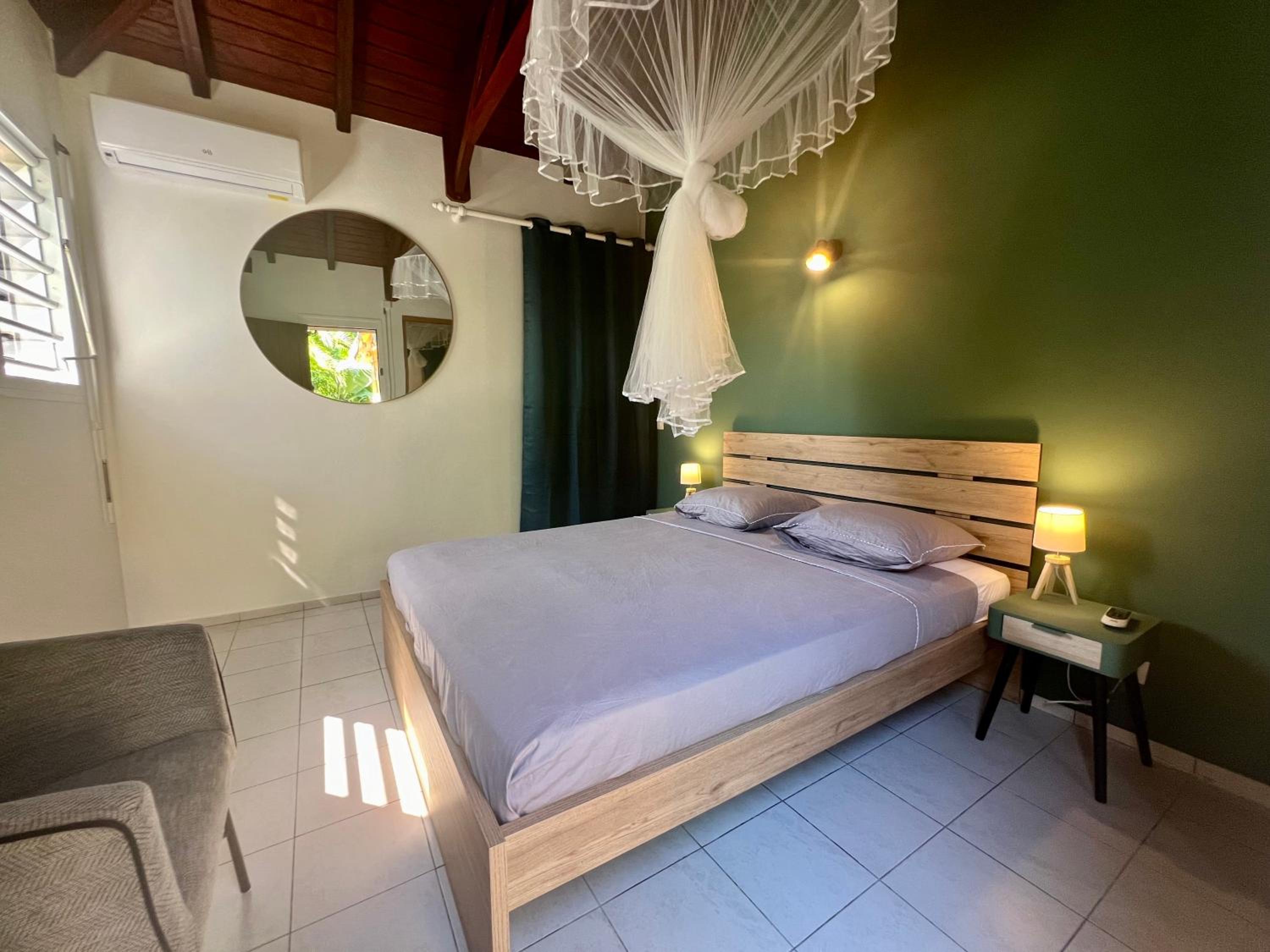 Villa Simeon SAINT FRANCOIS AVEC PISCINE PRIVEE ET JACUZZI Proche plage view 3
