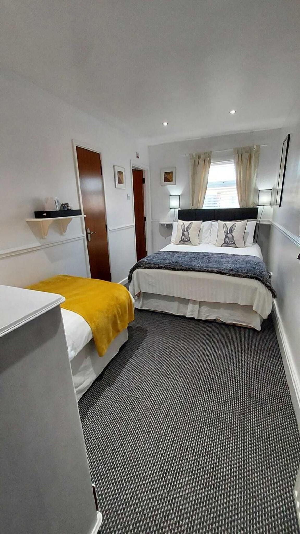 Rock Dene Hotel