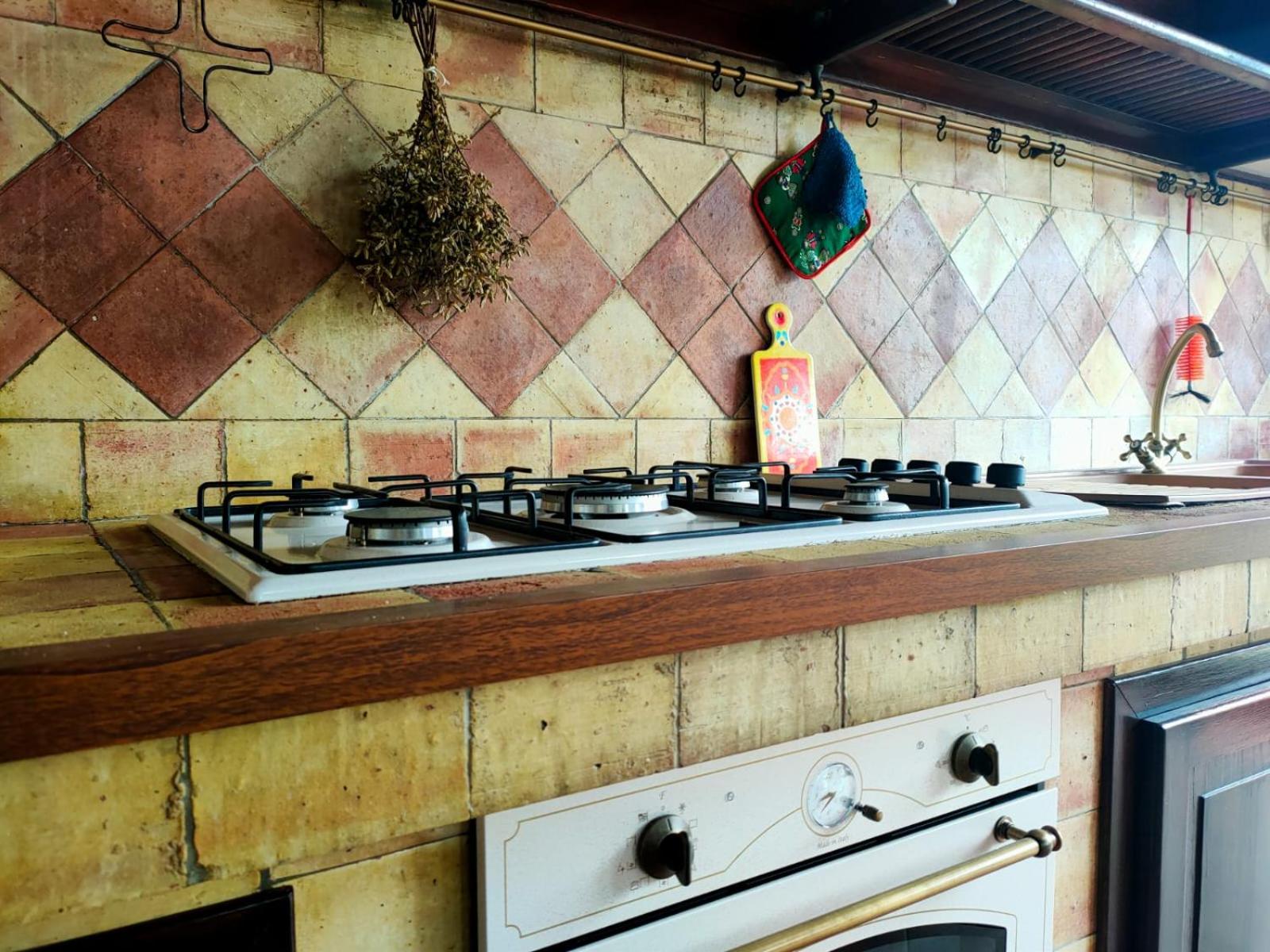 Casa Corimè en Partanna — kitchen