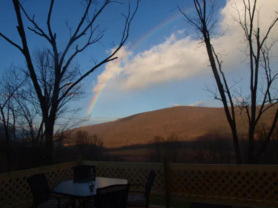 Maxwell's Mountain view Cabin, HOT TUB, wood stove, amazing views view 2