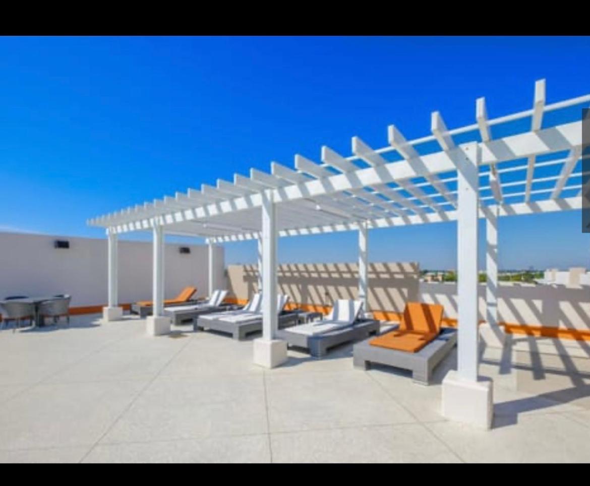 Luxury Beach Condo view 3