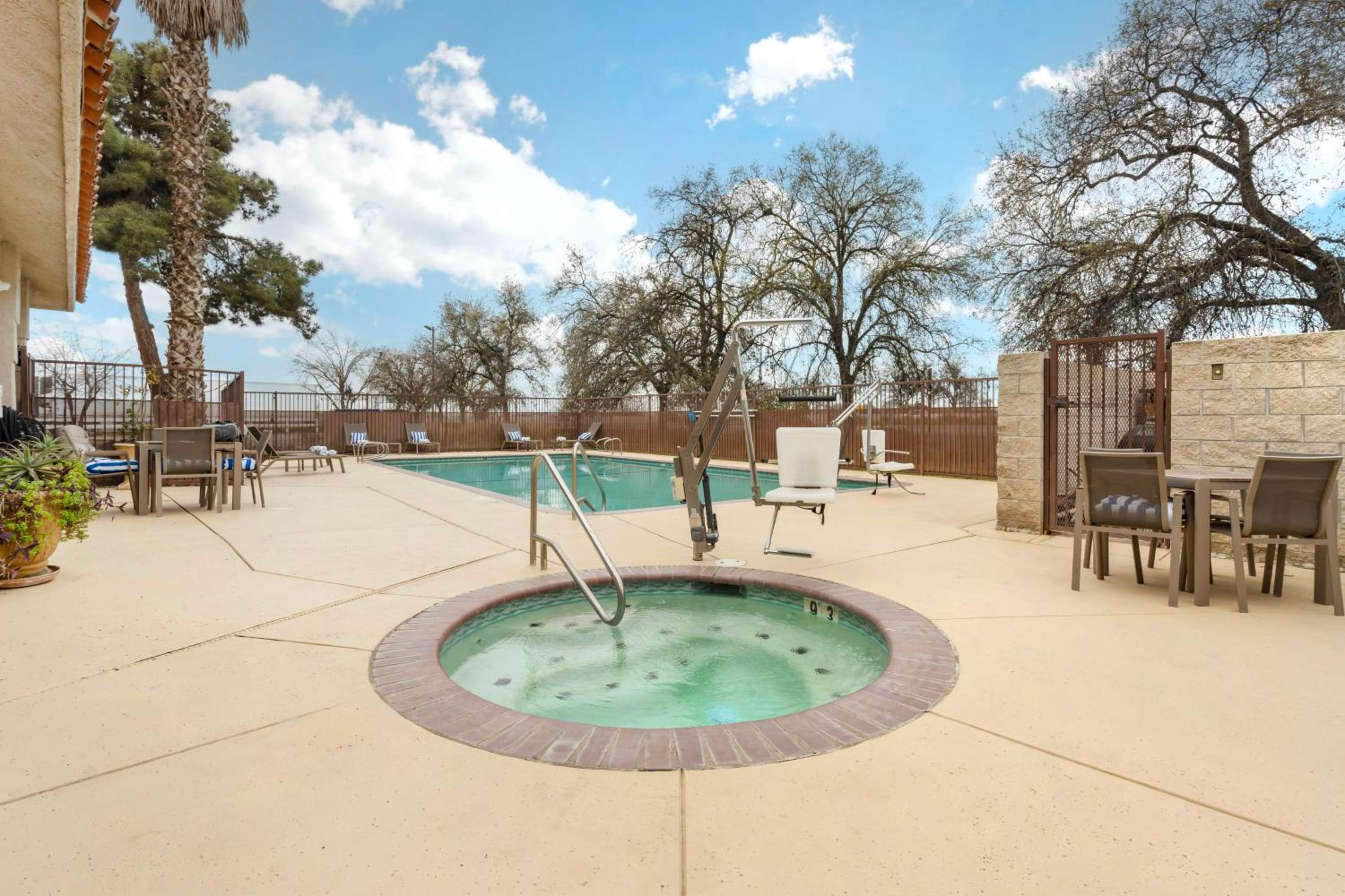 Best Western Visalia Hotel