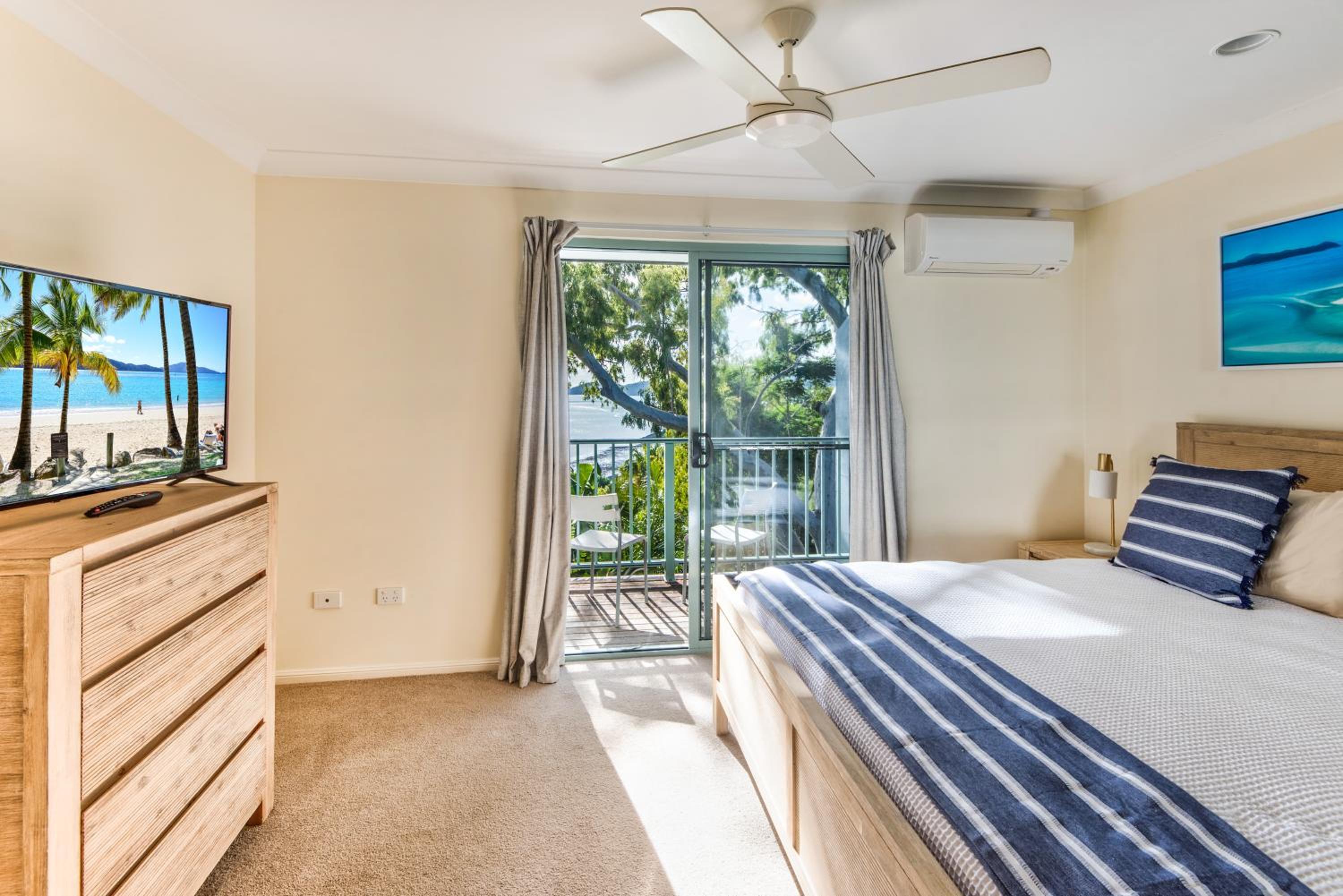 Sunset Waters Apartments